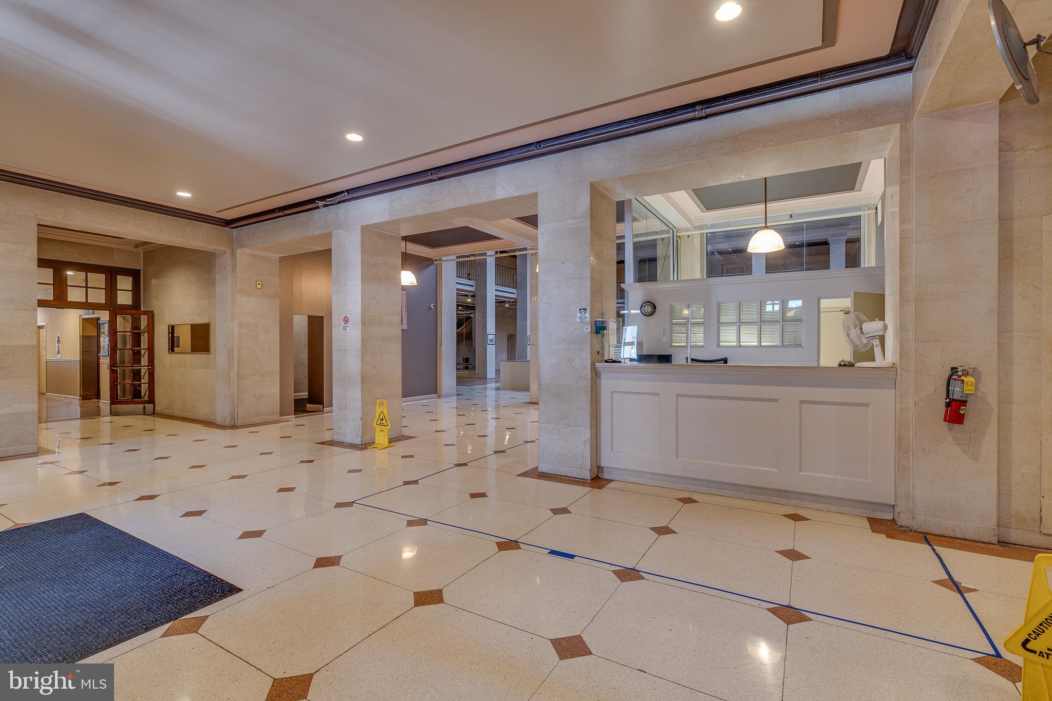 FAIRMOUNT - Residential