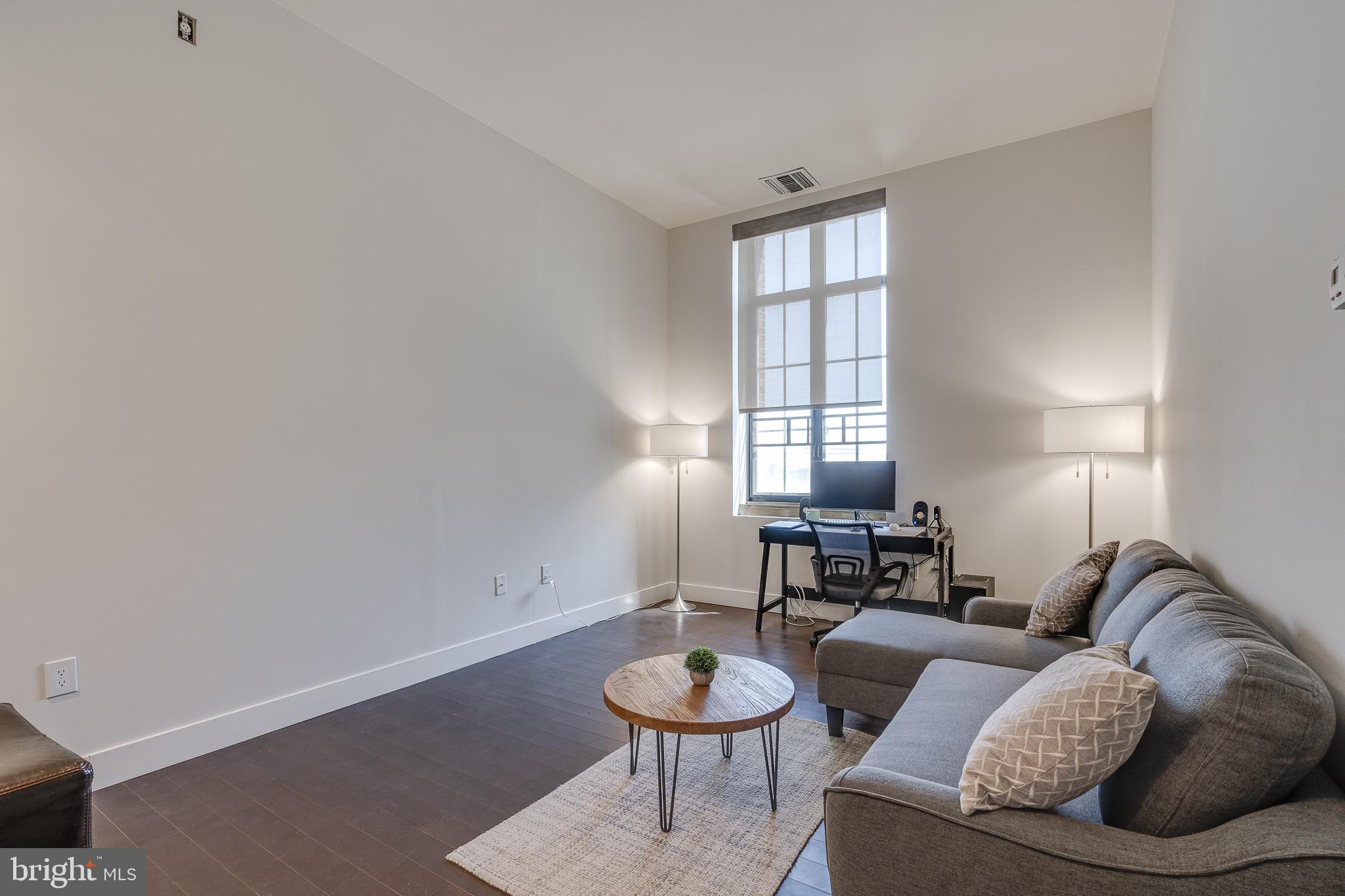 FAIRMOUNT - Residential