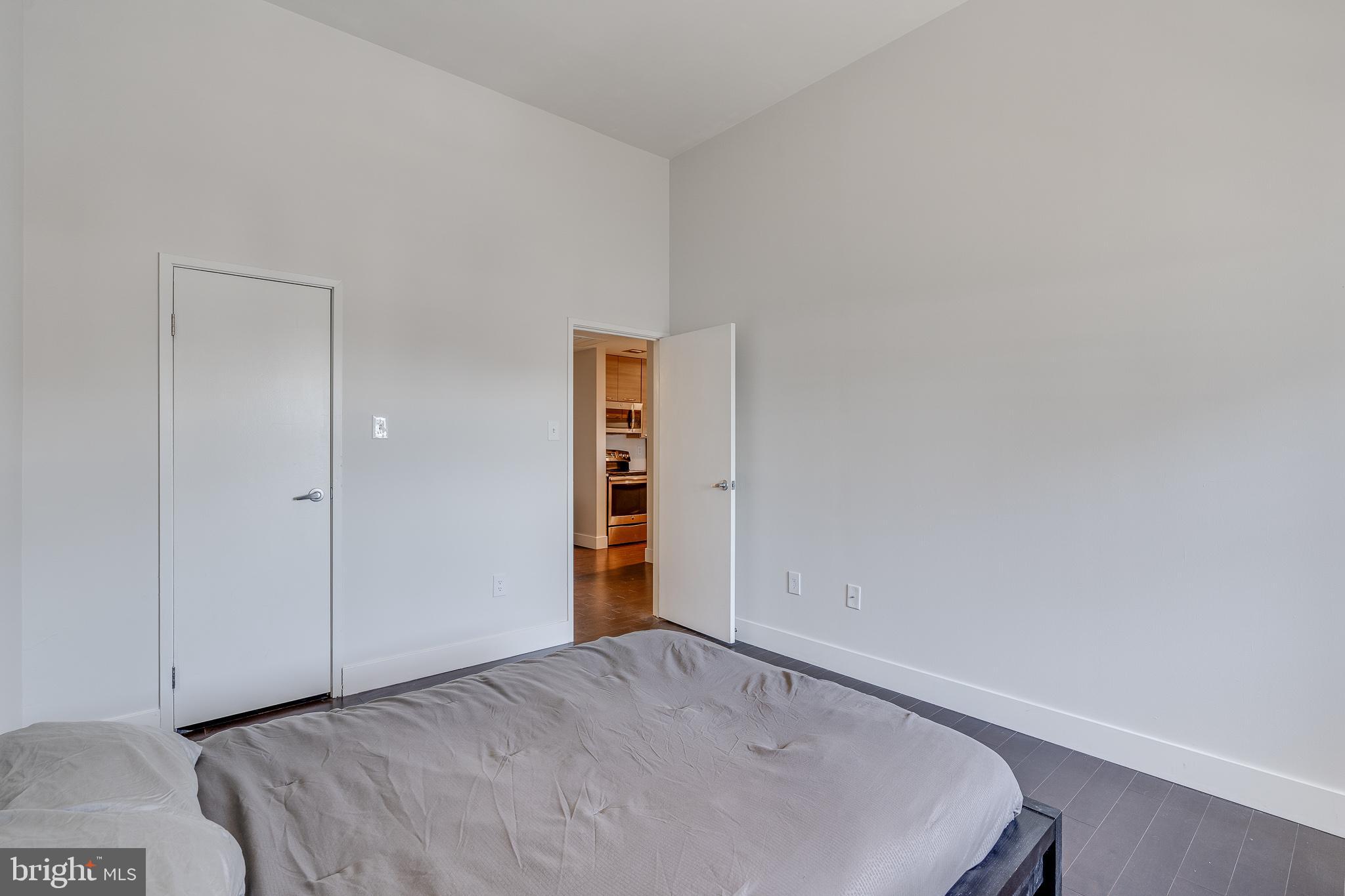 FAIRMOUNT - Residential