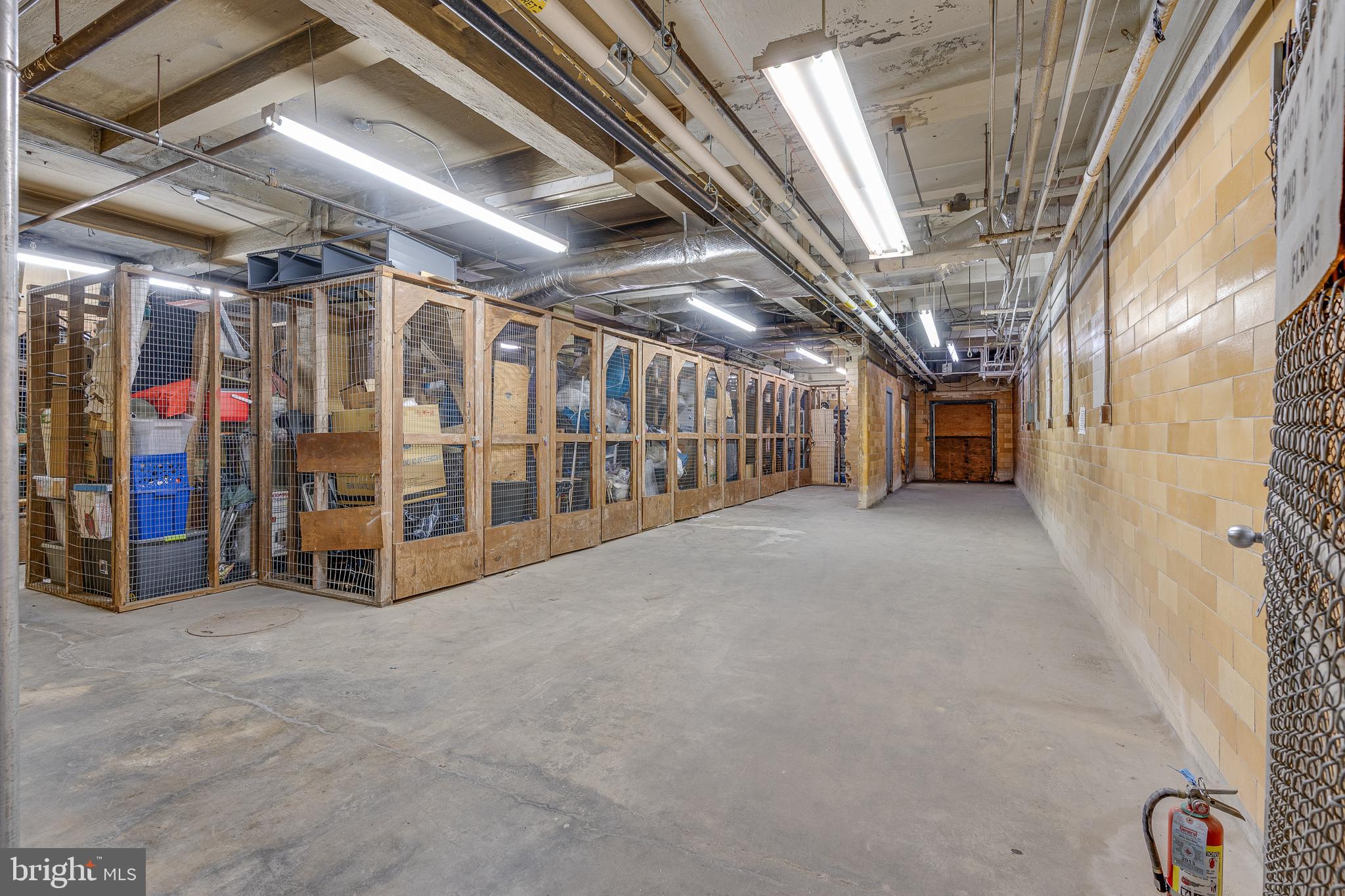 FAIRMOUNT - Residential