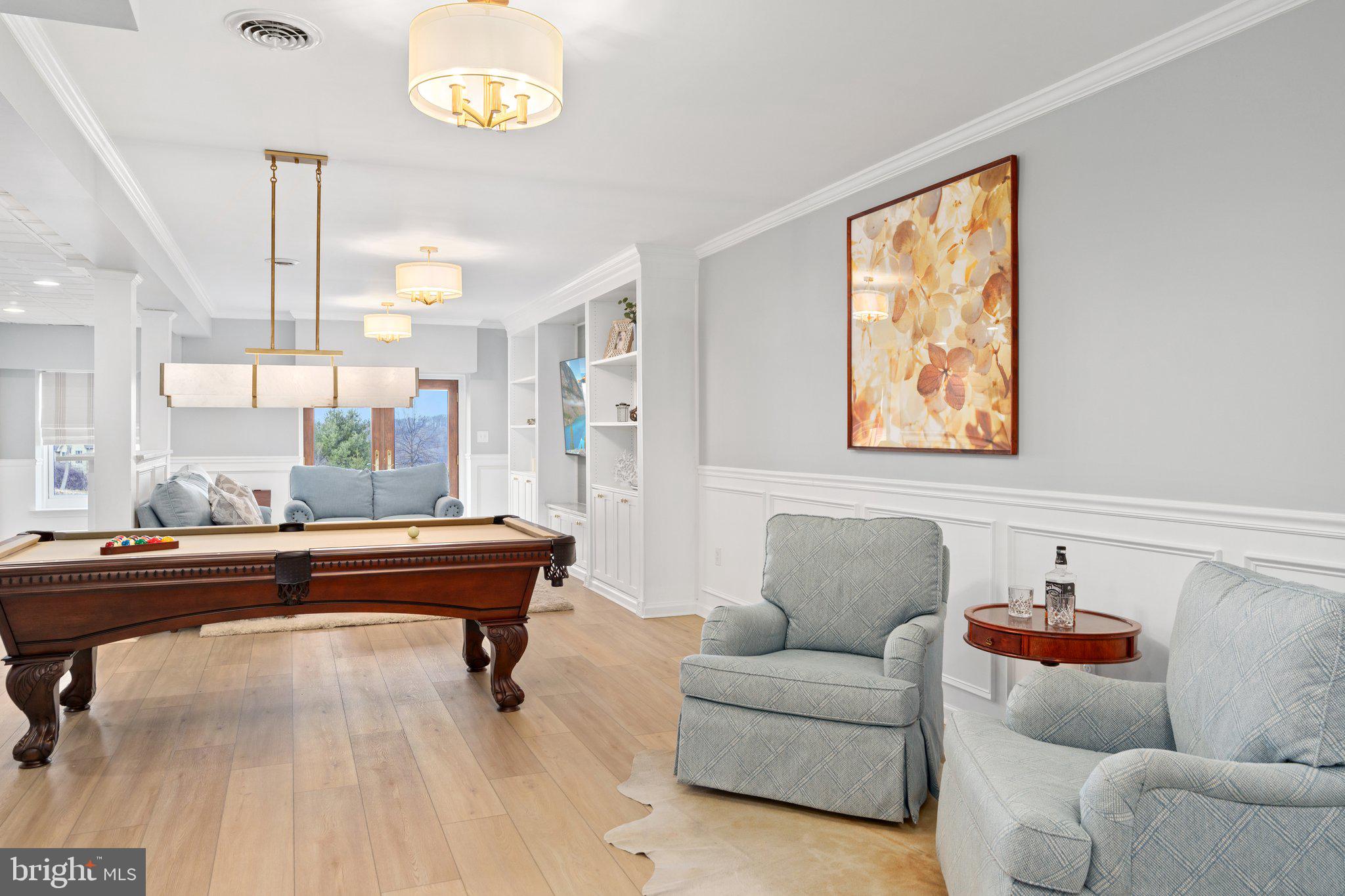 SADDLE RIDGE - Residential
