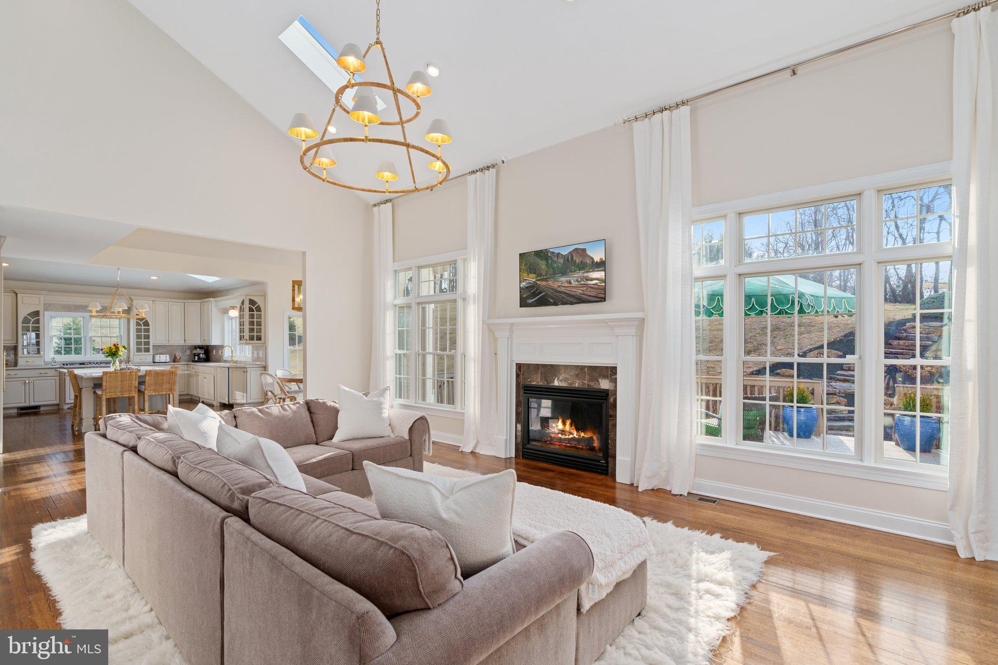 SADDLE RIDGE - Residential
