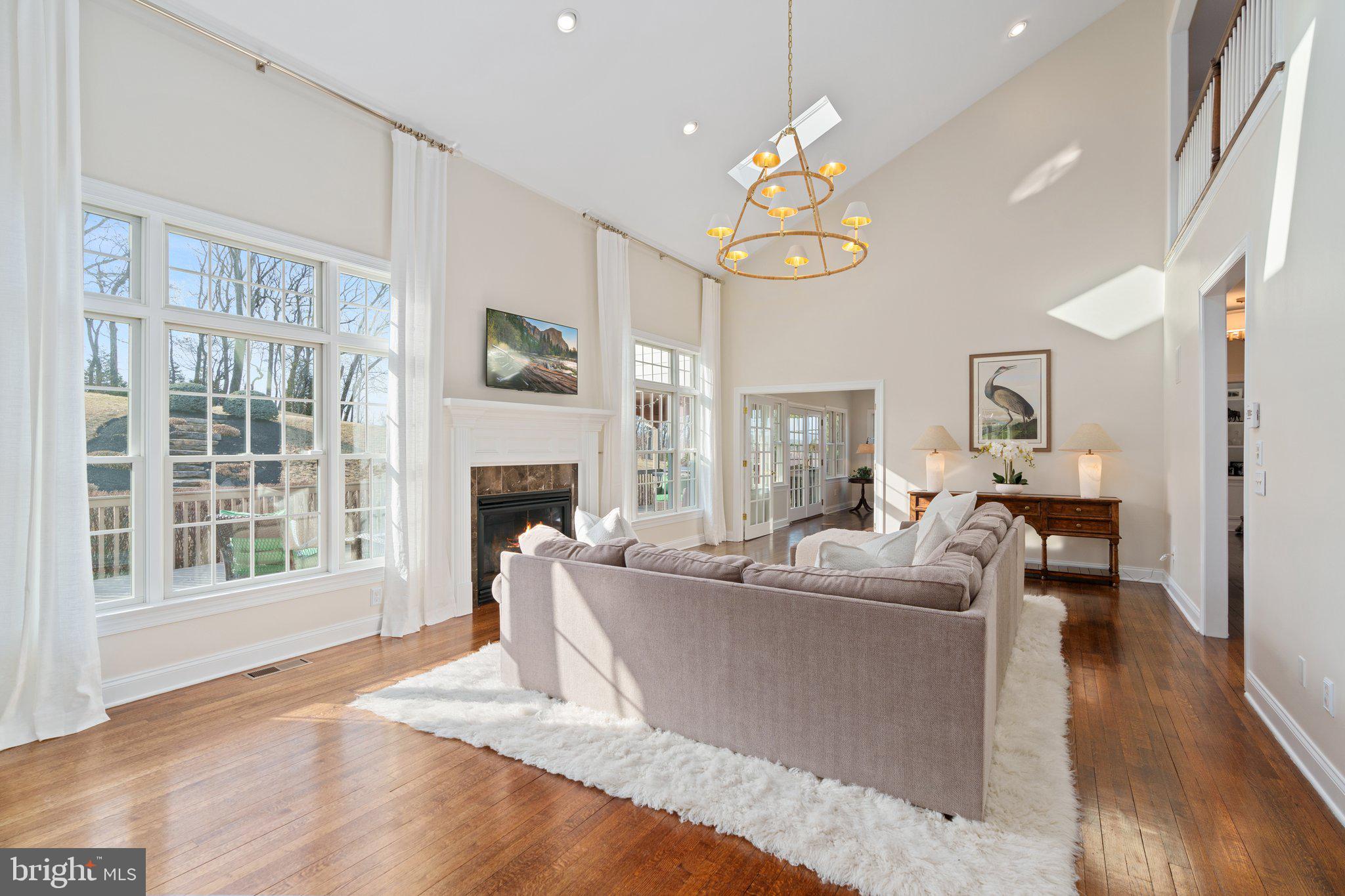 SADDLE RIDGE - Residential