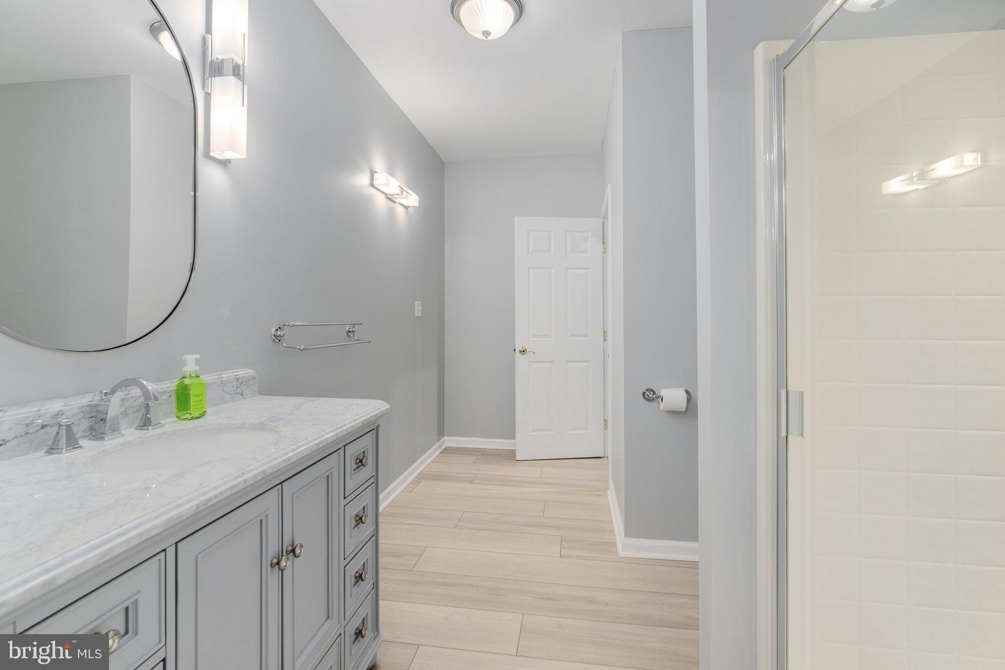 SADDLE RIDGE - Residential