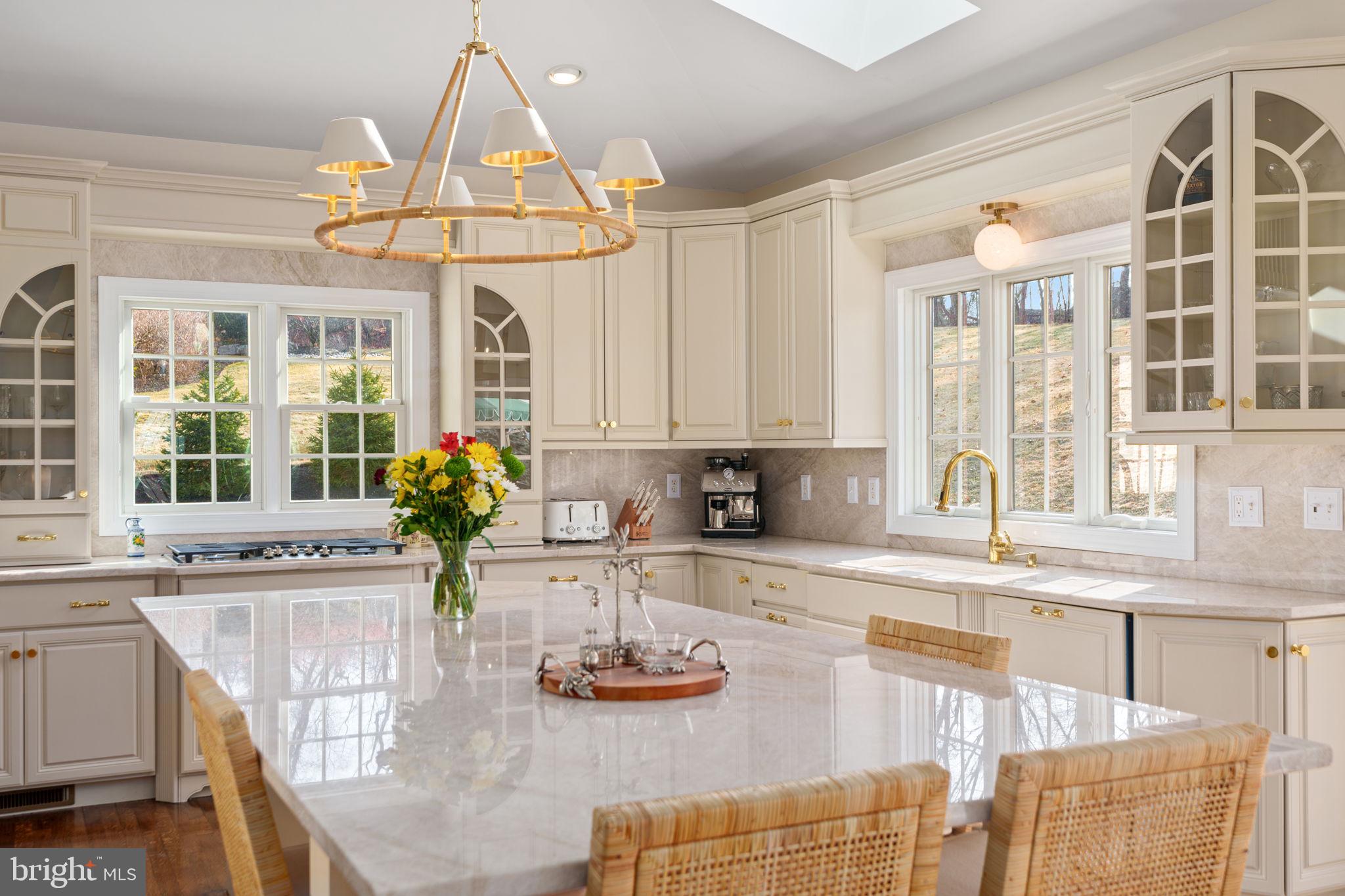 SADDLE RIDGE - Residential