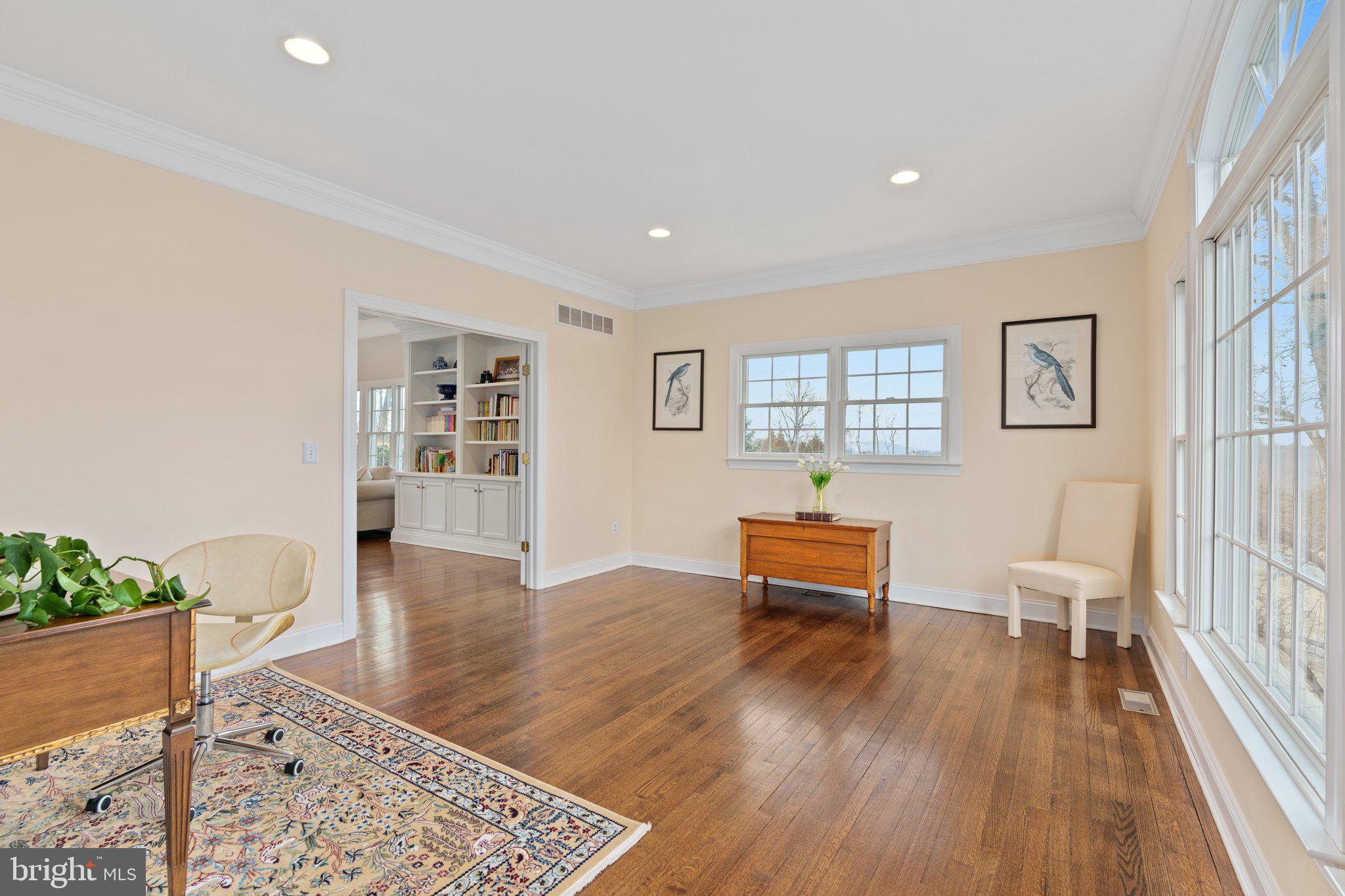SADDLE RIDGE - Residential