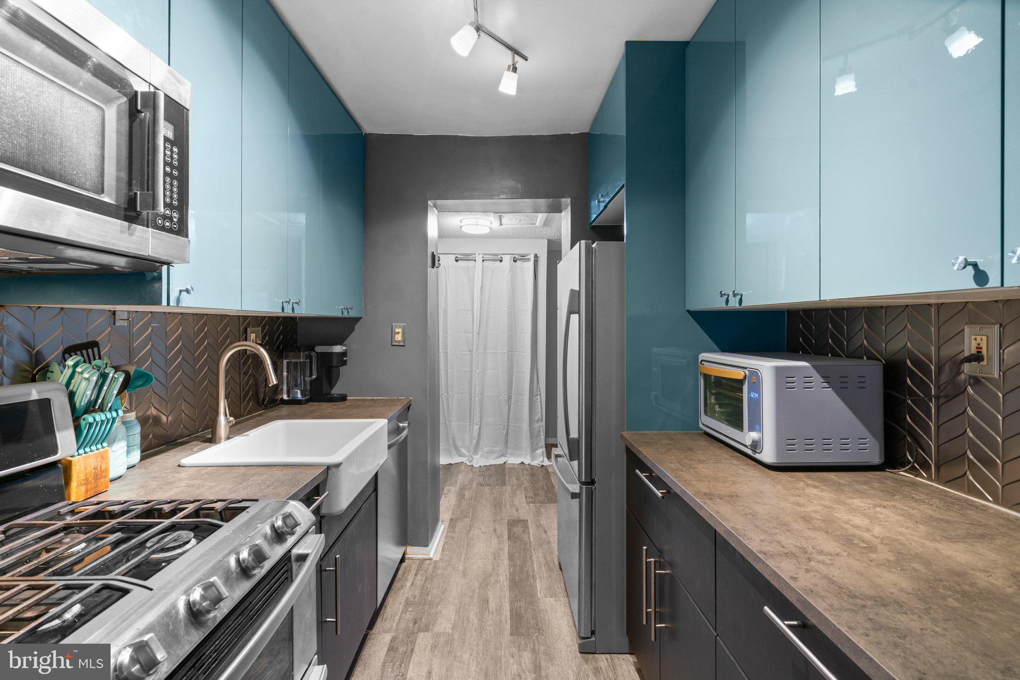 ROCKLAND RUN - Residential