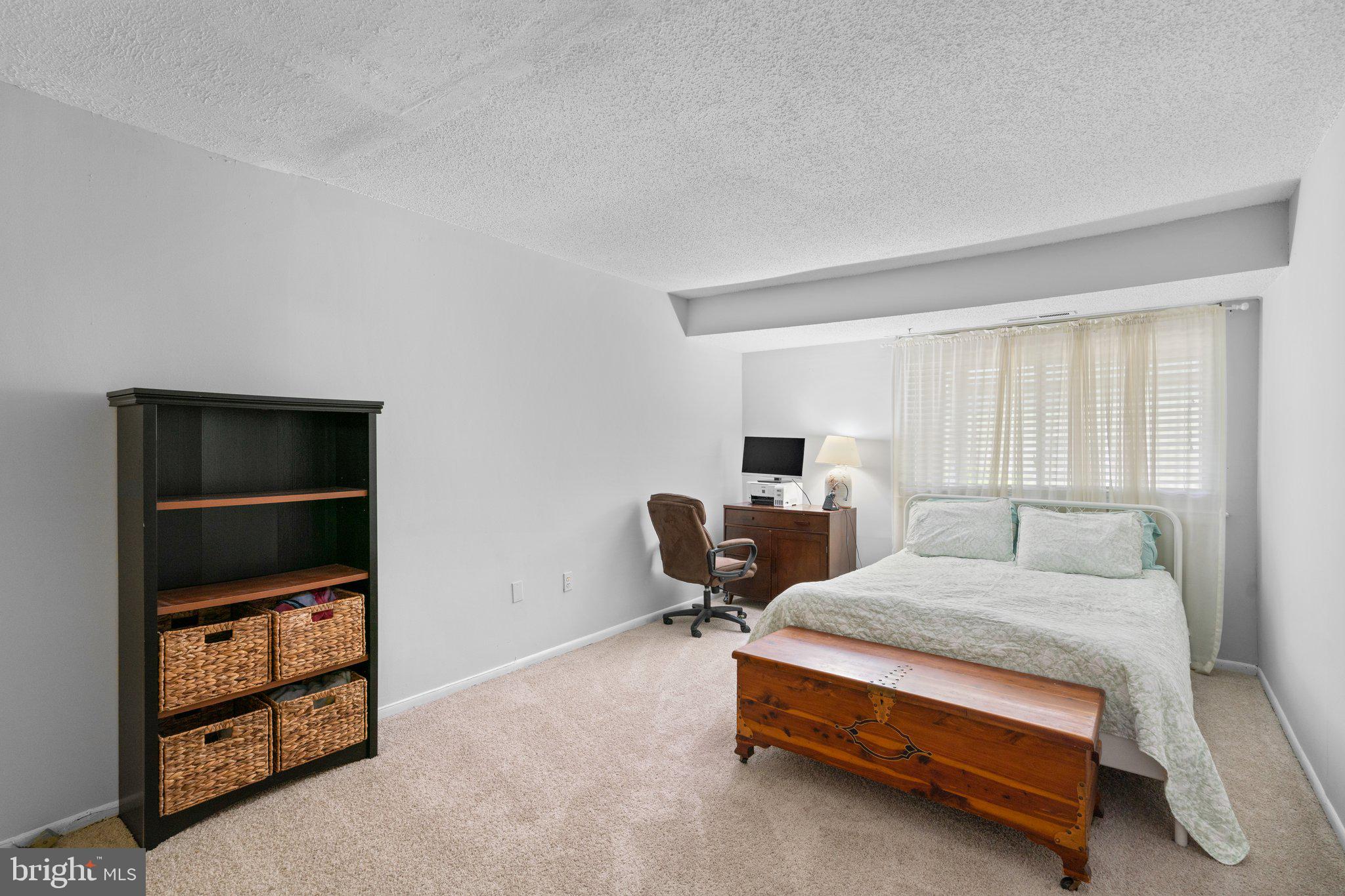 ROCKLAND RUN - Residential