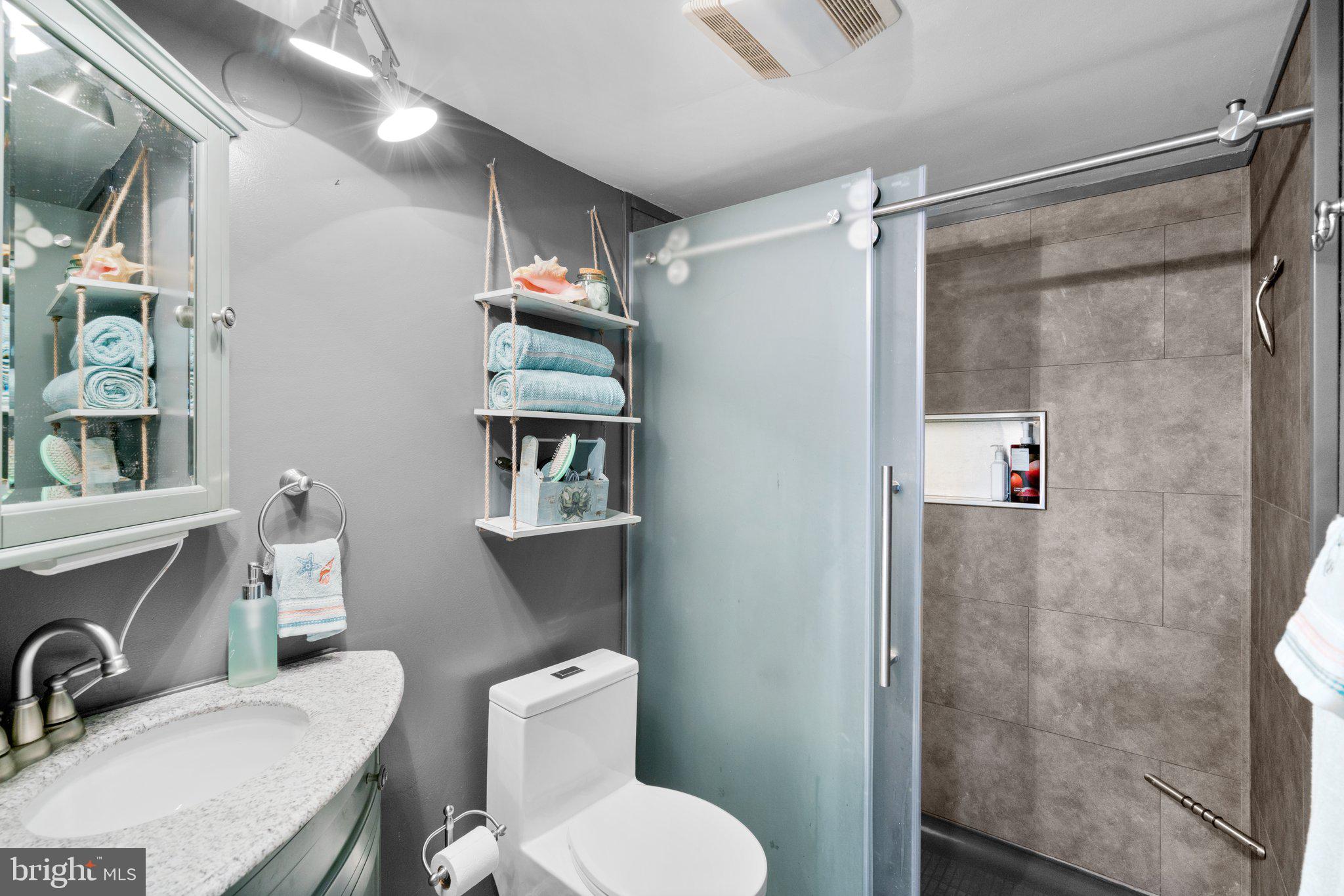 ROCKLAND RUN - Residential