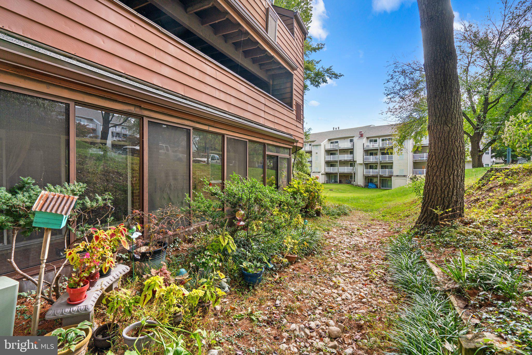 ROCKLAND RUN - Residential