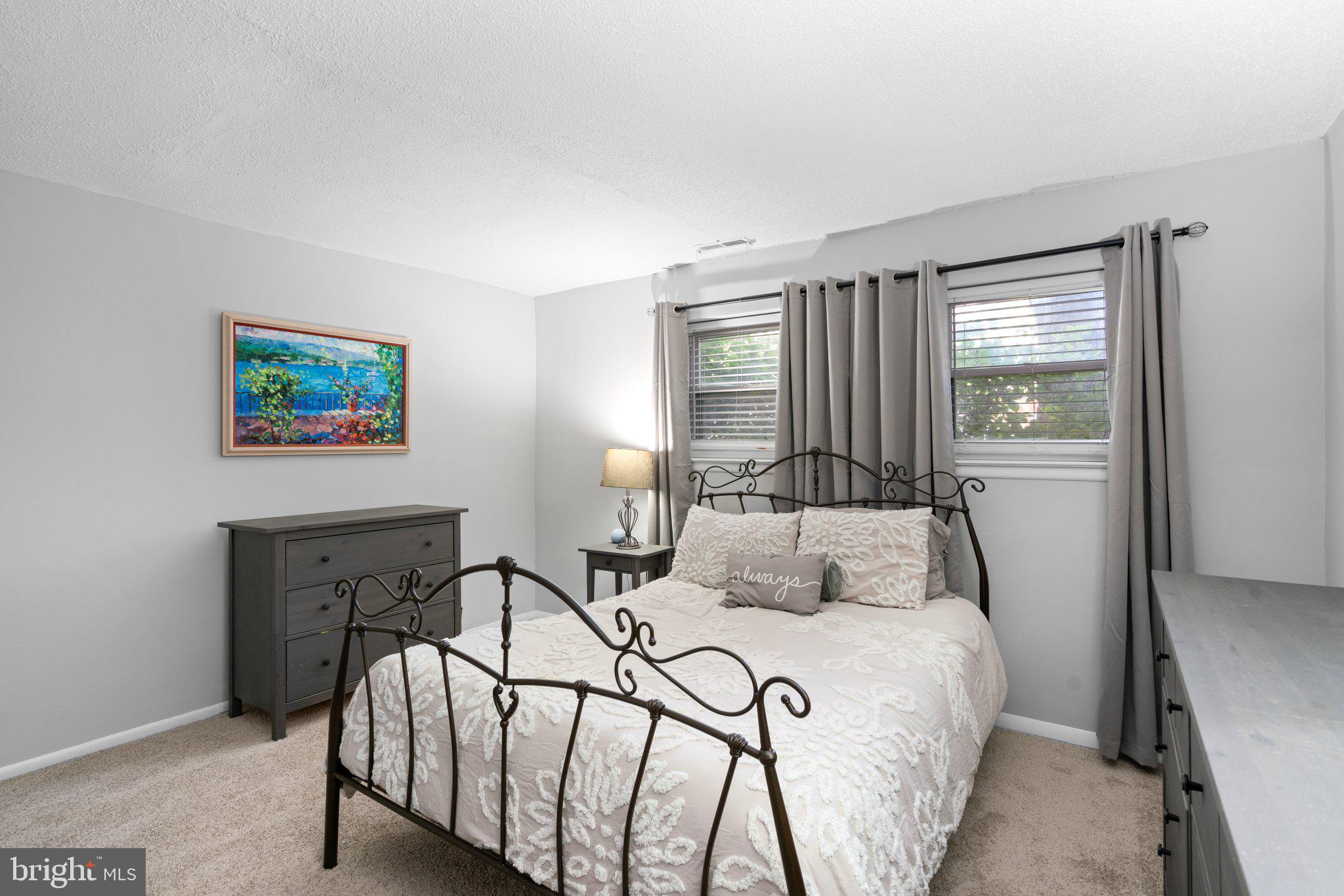 ROCKLAND RUN - Residential