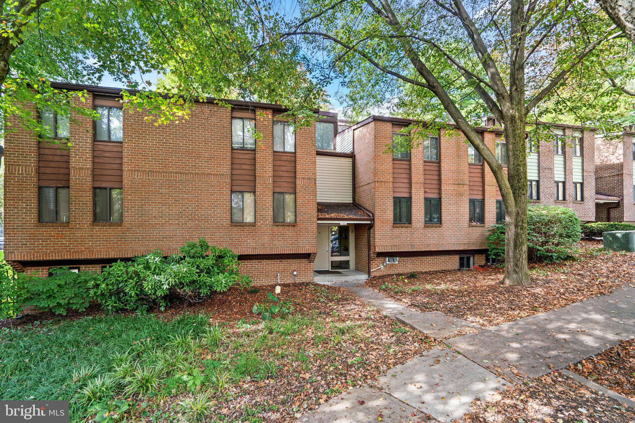 ROCKLAND RUN - Residential