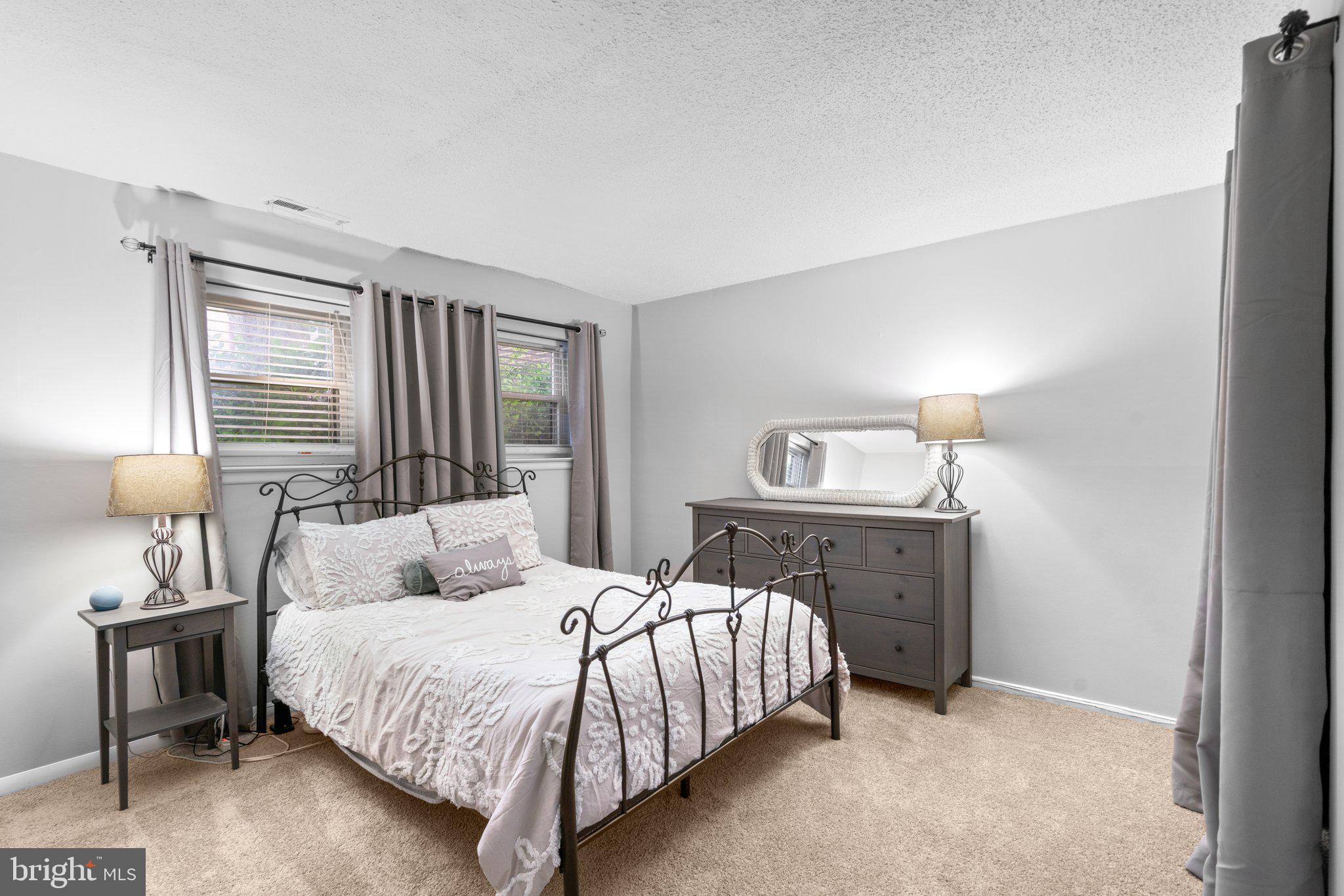 ROCKLAND RUN - Residential