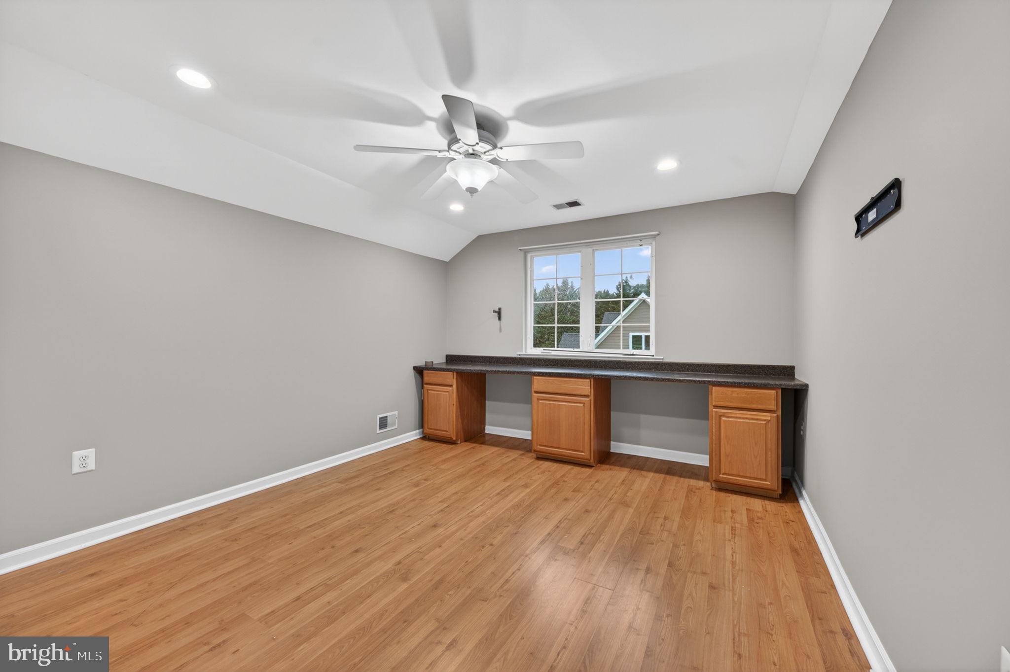 PEPPERMINT SPRINGS - Residential