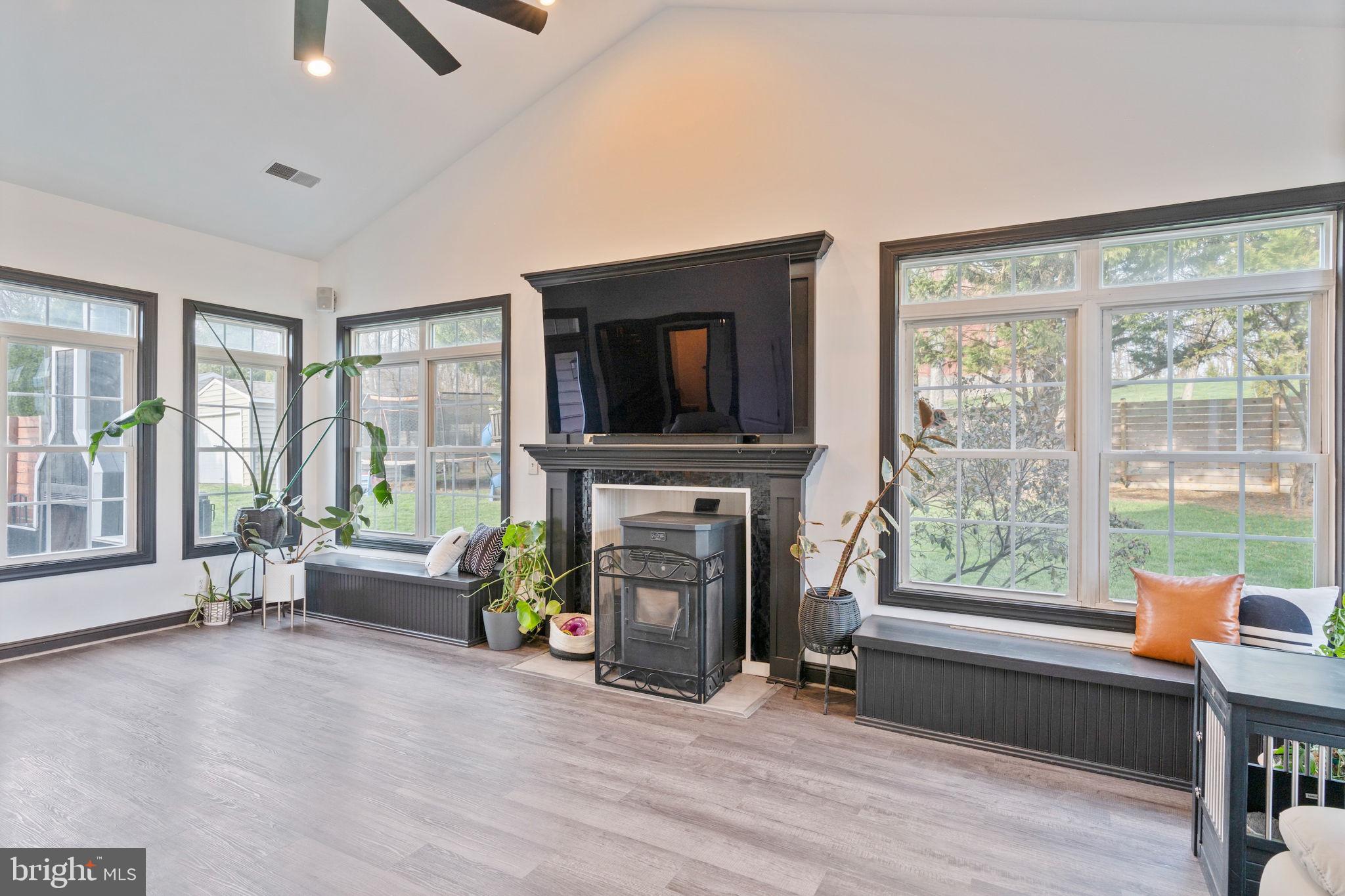 PEPPERMINT SPRINGS - Residential