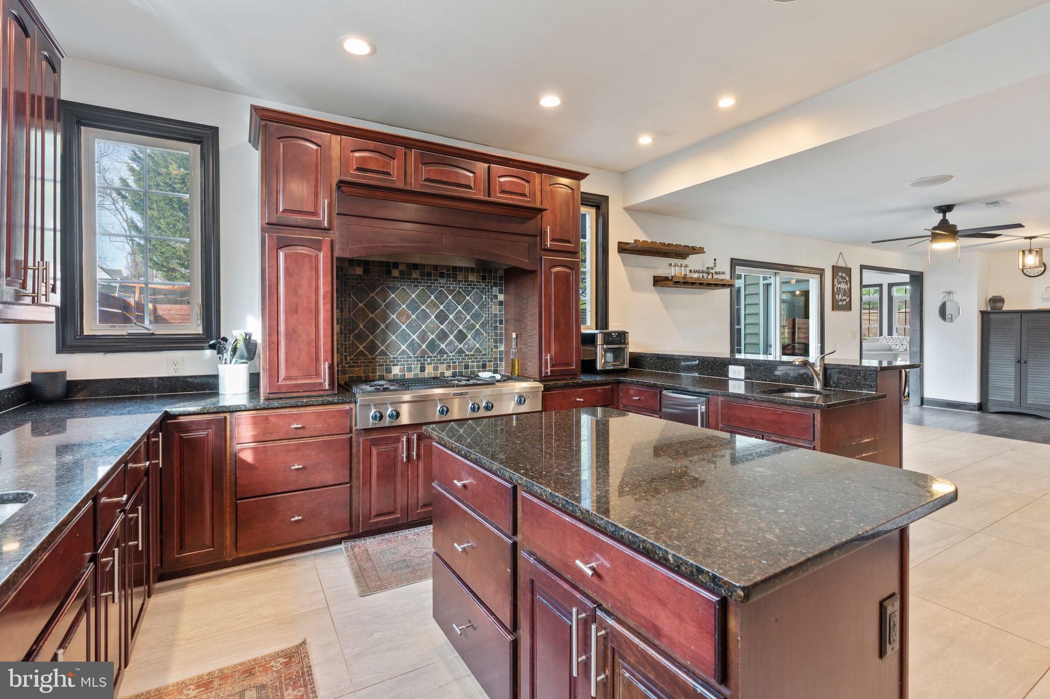 PEPPERMINT SPRINGS - Residential