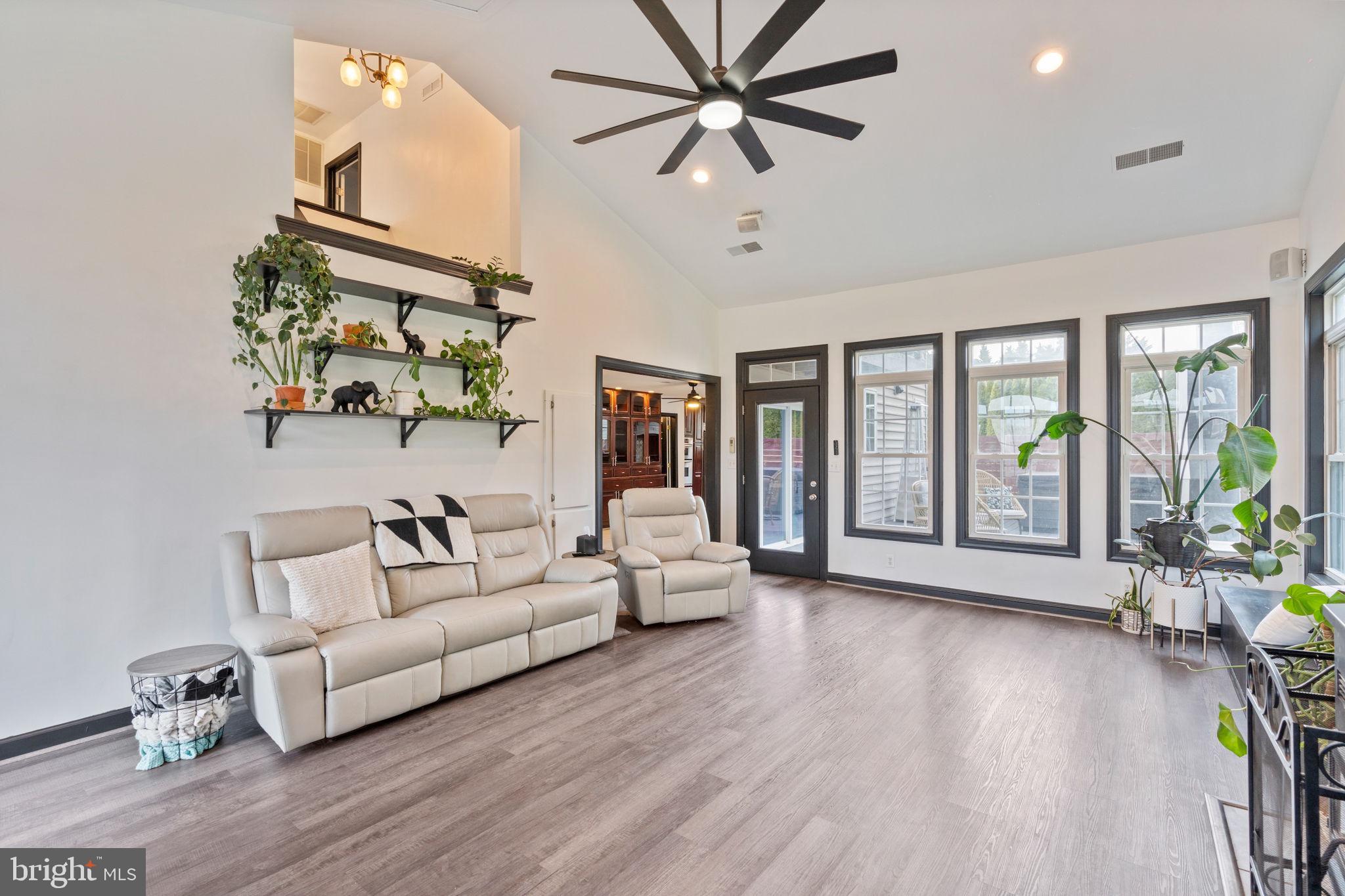 PEPPERMINT SPRINGS - Residential