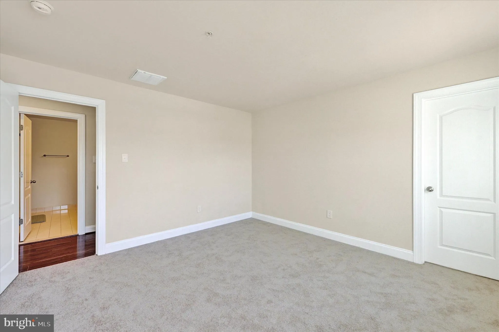 Glen Burnie, Maryland 21060, United States, 4 Bedrooms Bedrooms, ,3 BathroomsBathrooms,Residential,Pending,23182