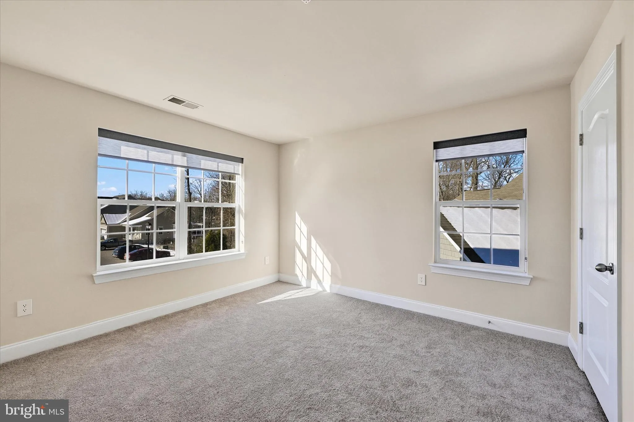 Glen Burnie, Maryland 21060, United States, 4 Bedrooms Bedrooms, ,3 BathroomsBathrooms,Residential,Pending,23182