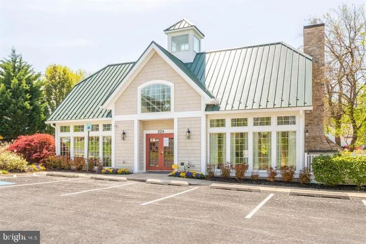 Glen Burnie, Maryland 21060, United States, 4 Bedrooms Bedrooms, ,3 BathroomsBathrooms,Residential,Pending,23182