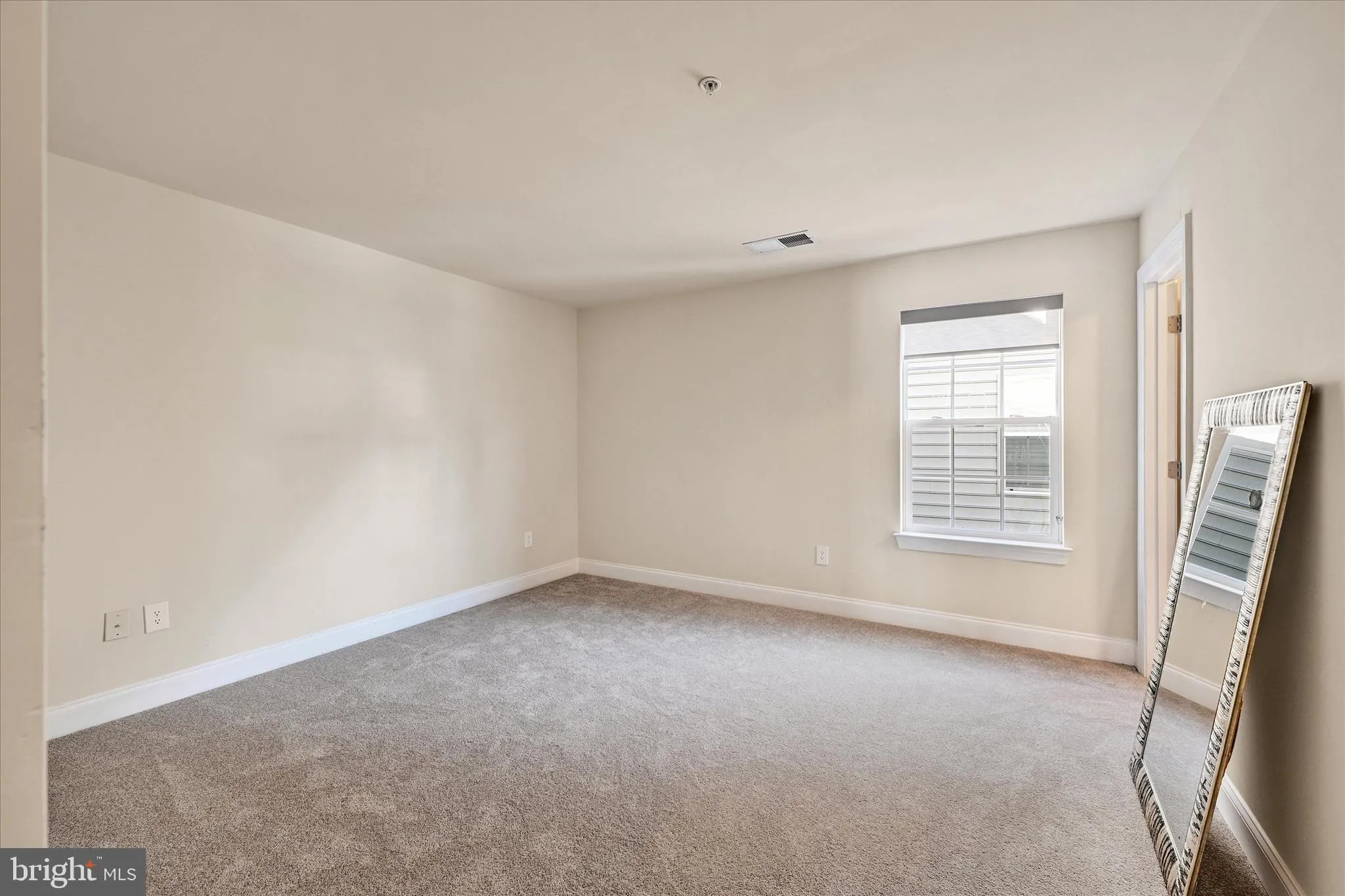 Glen Burnie, Maryland 21060, United States, 4 Bedrooms Bedrooms, ,3 BathroomsBathrooms,Residential,Pending,23182