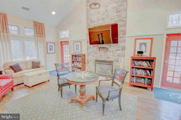 Glen Burnie, Maryland 21060, United States, 4 Bedrooms Bedrooms, ,3 BathroomsBathrooms,Residential,Pending,23182