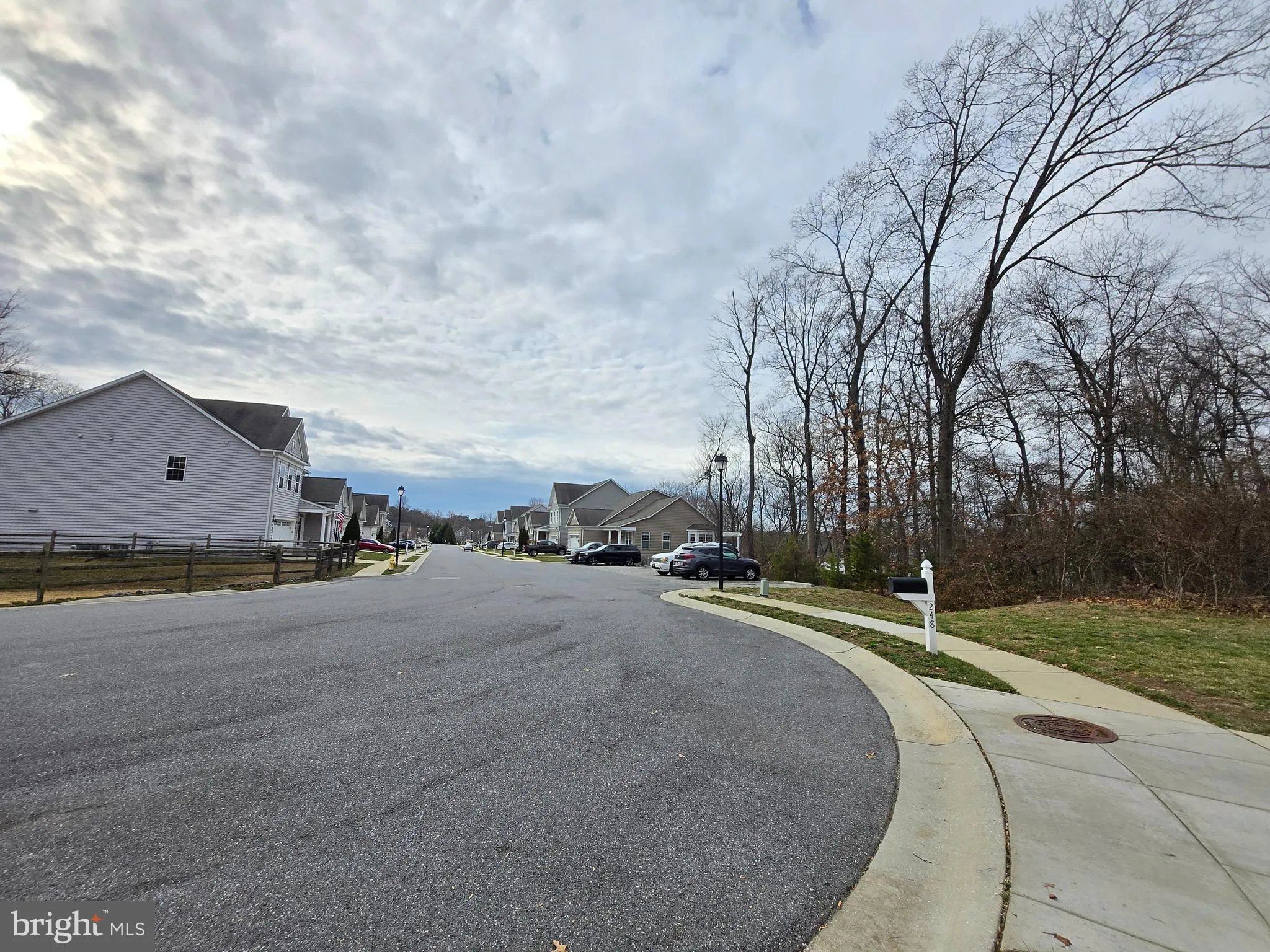 Glen Burnie, Maryland 21060, United States, 4 Bedrooms Bedrooms, ,3 BathroomsBathrooms,Residential,Pending,23182