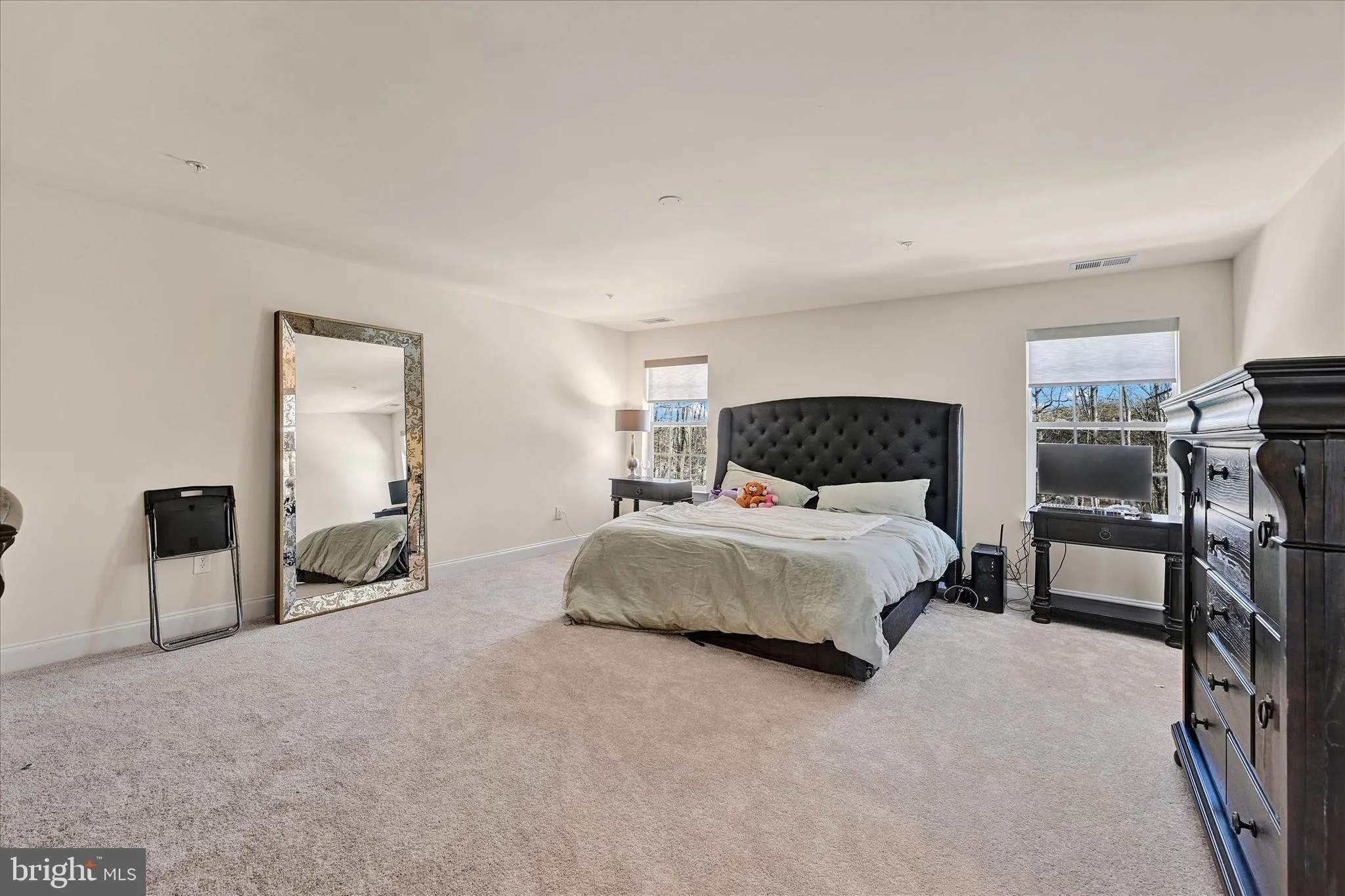 Glen Burnie, Maryland 21060, United States, 4 Bedrooms Bedrooms, ,3 BathroomsBathrooms,Residential,Pending,23182