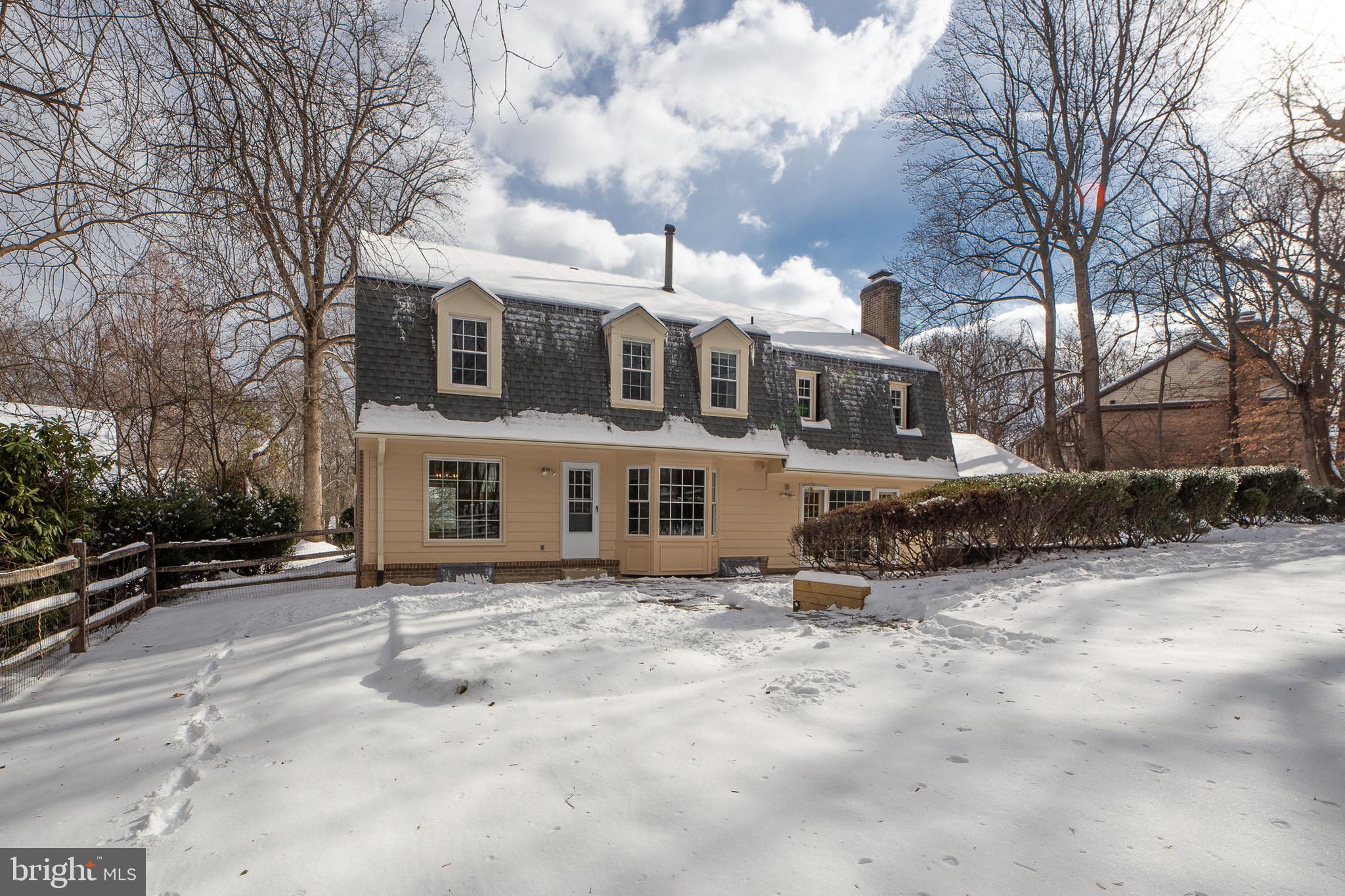 PINE KNOLLS - Residential Lease