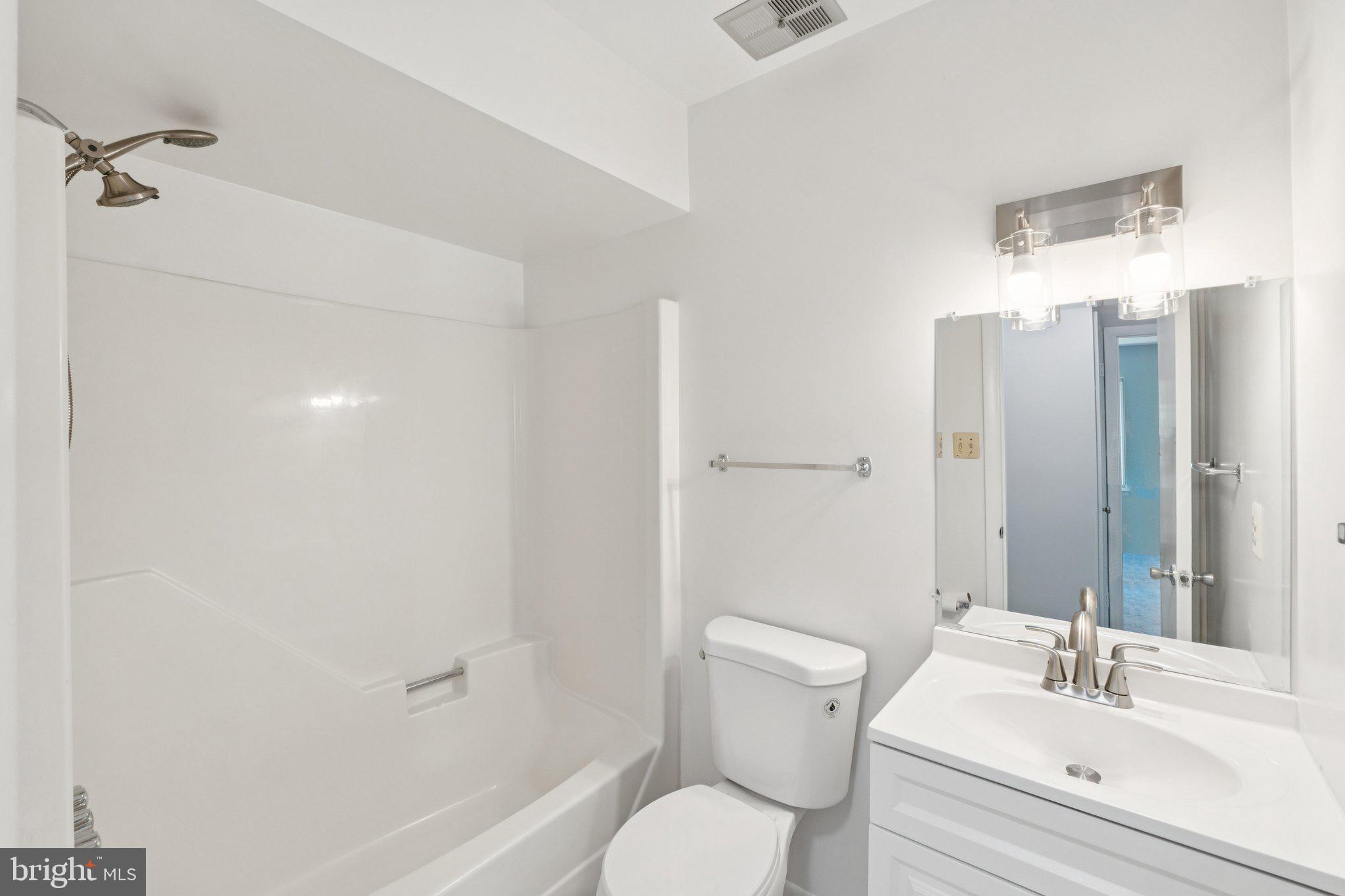 FLOWER HILL - Residential