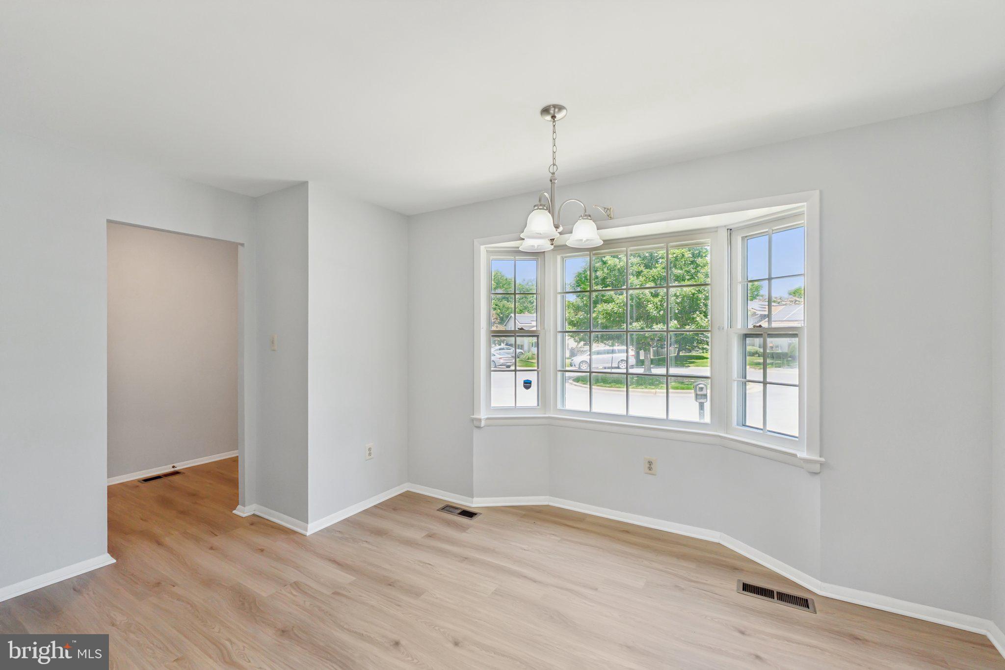 FLOWER HILL - Residential