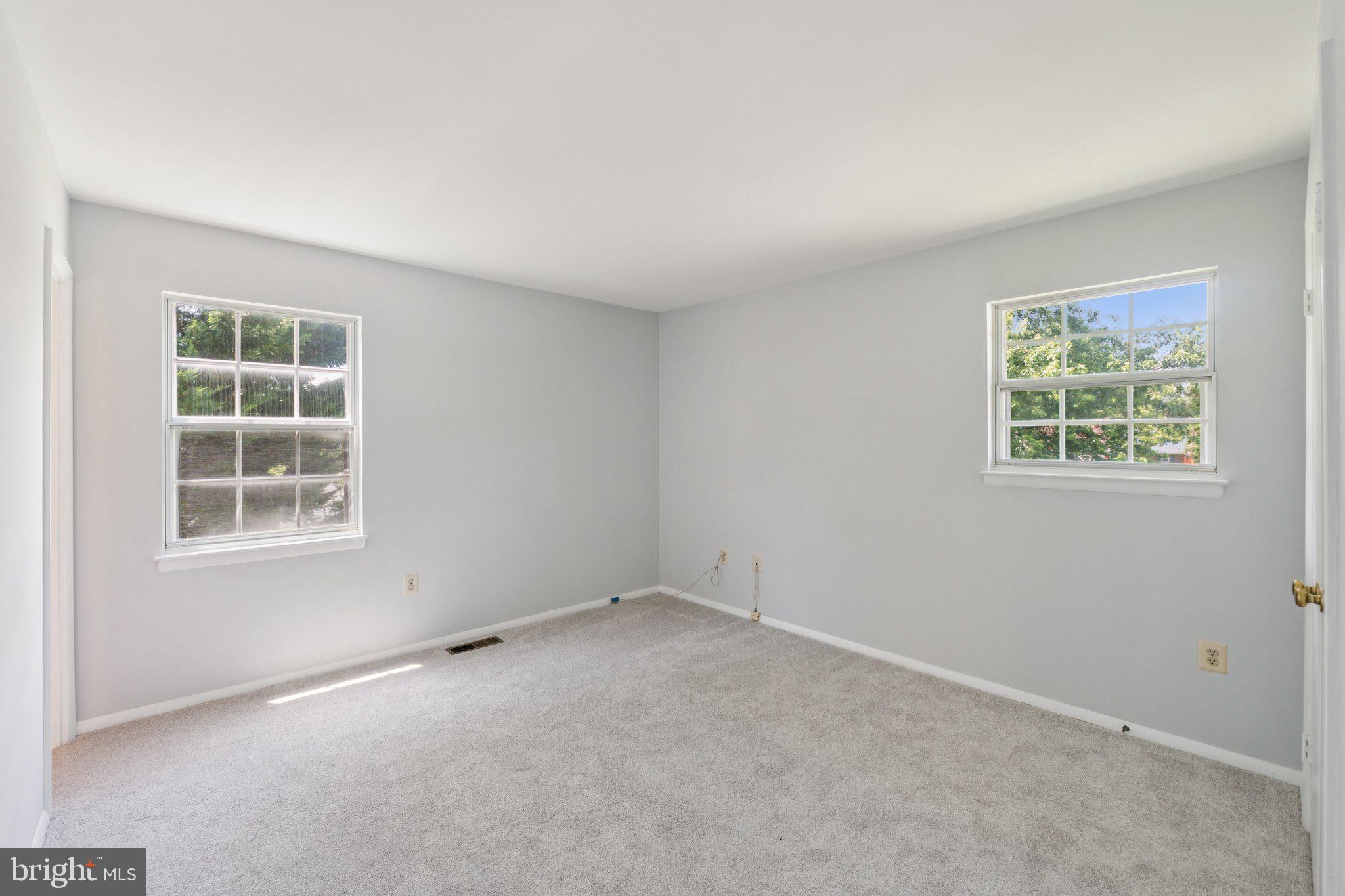 FLOWER HILL - Residential