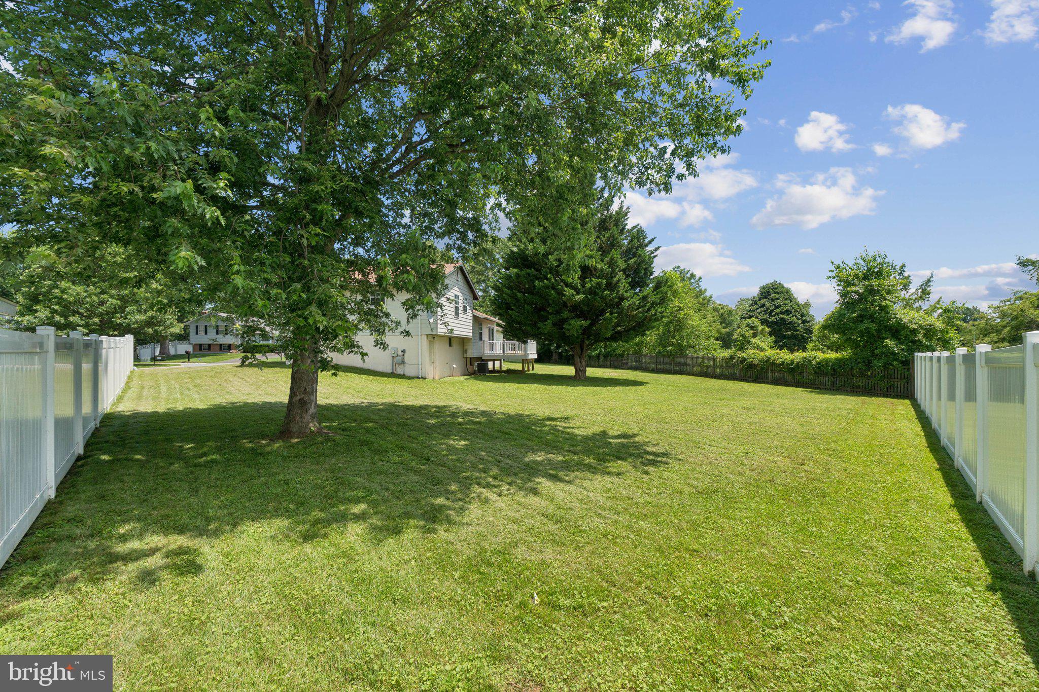 FLOWER HILL - Residential