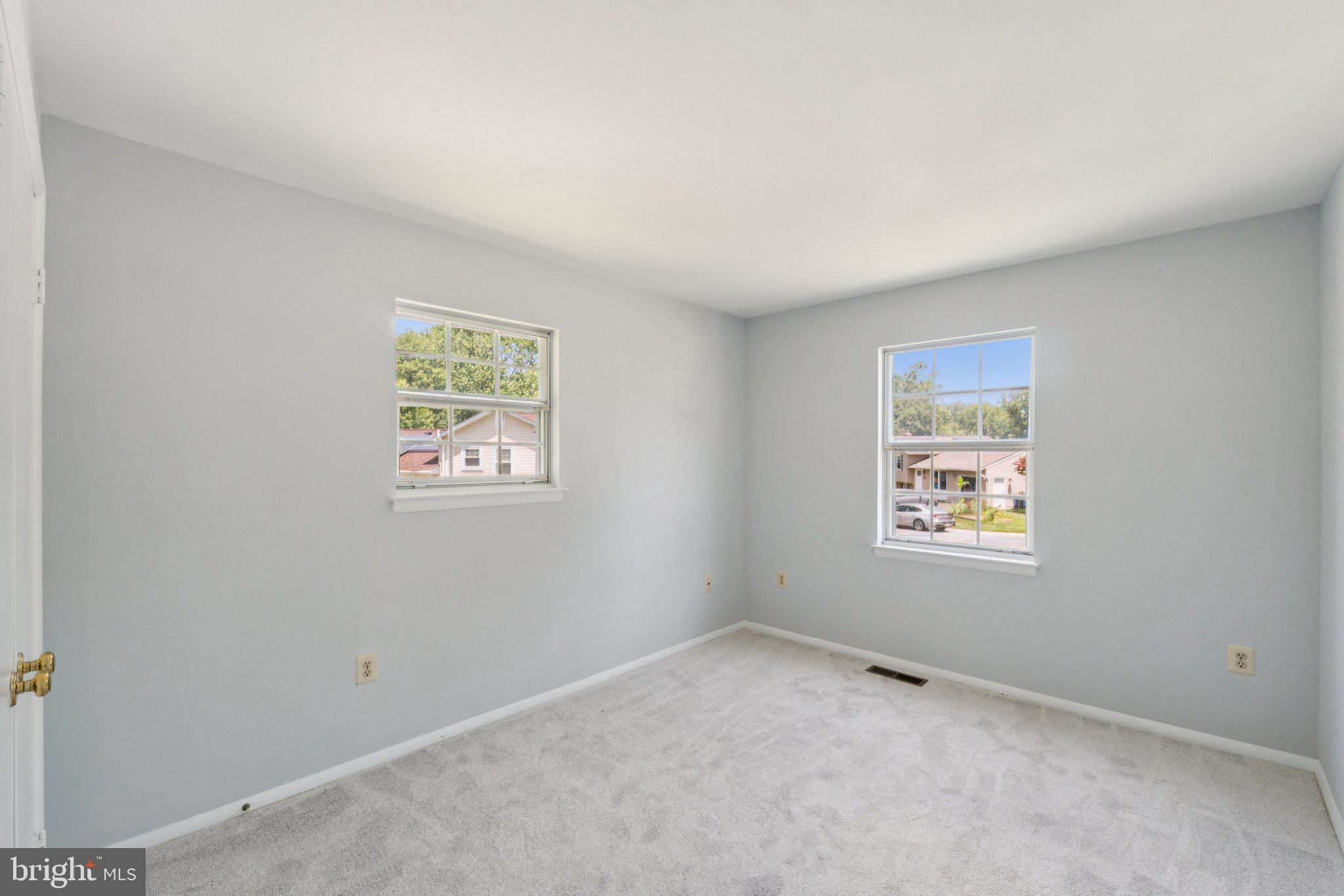 FLOWER HILL - Residential