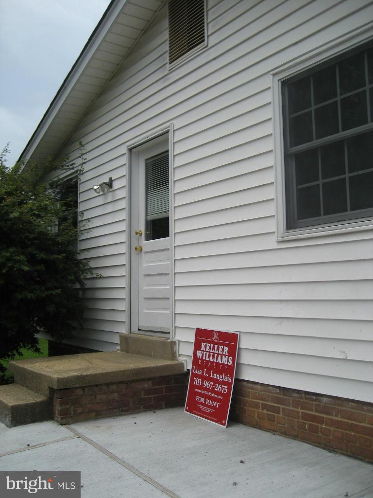 VIENNA WOODS - Residential Lease