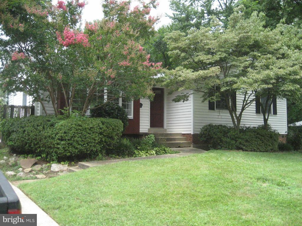 VIENNA WOODS - Residential Lease