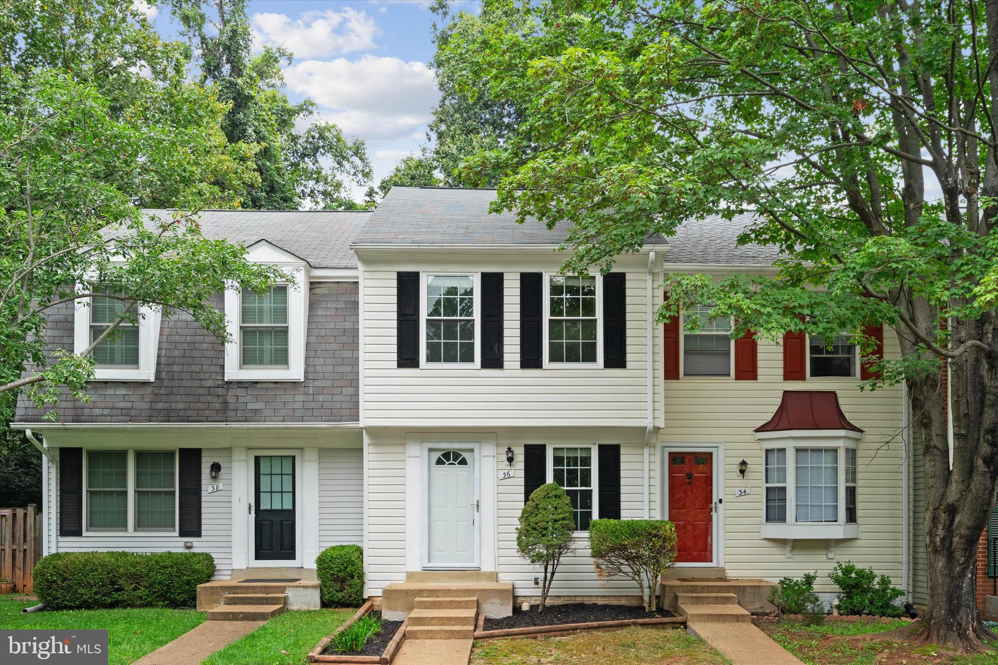 Fantastic 3-level townhome available for immediate move-in! The home has been well maintained and is ready for its next resident. As you enter, you're welcomed into the open family room with hardwood floors, which flows into the kitchen featuring stainless steel appliances and access to the spacious backyard—perfect for outdoor relaxation and cookouts. A storage shed in the backyard adds extra convenience.
Upstairs offers two spacious bedrooms and two full bathrooms. The lower level provides additional living space that can be used as a rec room, home office, or guest area. The home also includes two assigned parking spaces (#43).
Located in the highly sought-after Countryside neighborhood, residents enjoy access to three swimming pools, tennis courts, basketball courts, and multiple playgrounds and tot lots. Great location for commuters, with easy access to Route 7, Route 28, and Dulles International Airport.
Schedule your tour today—this home is available for immediate move-in!