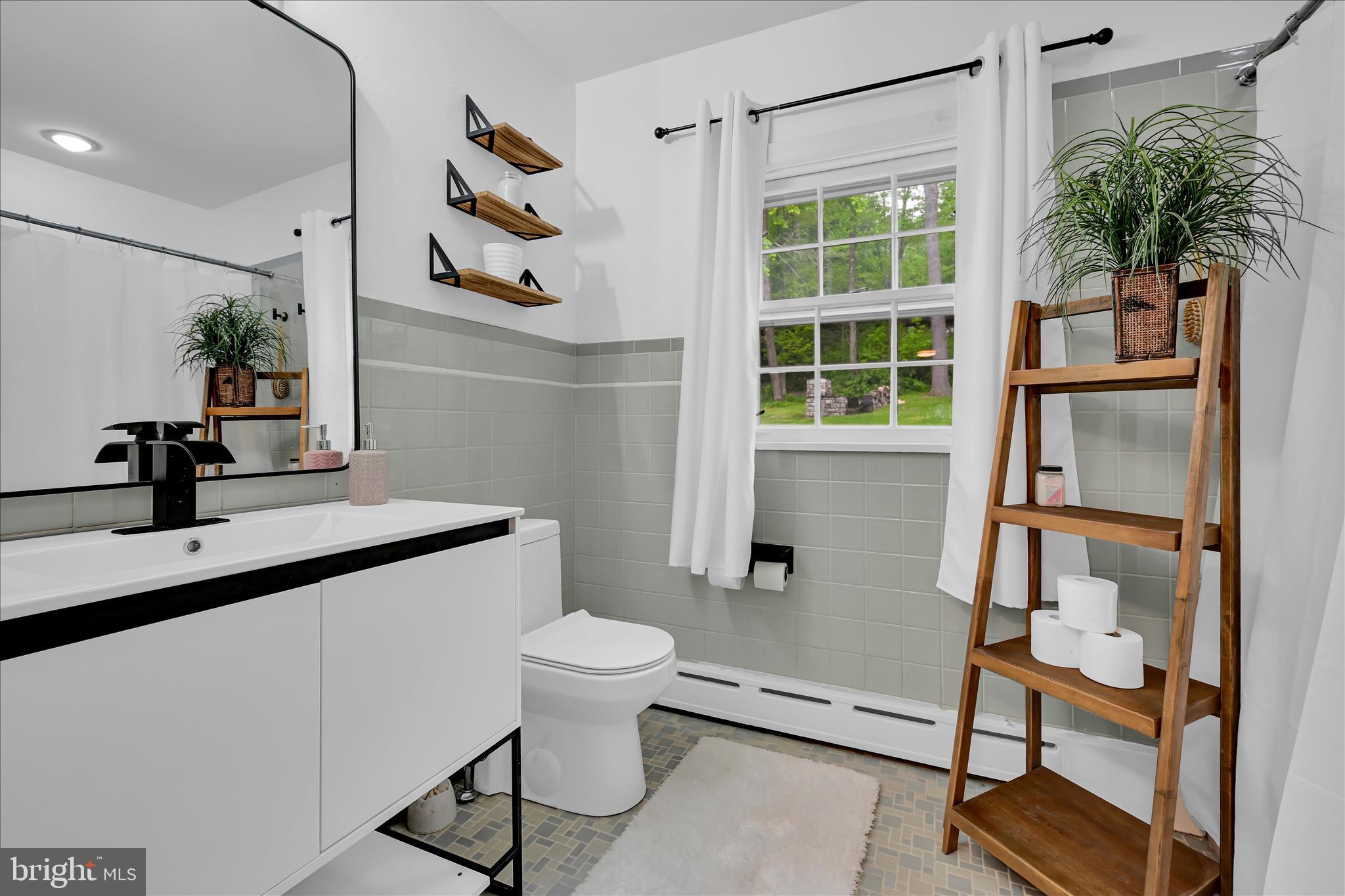 YORKVILLE - Residential