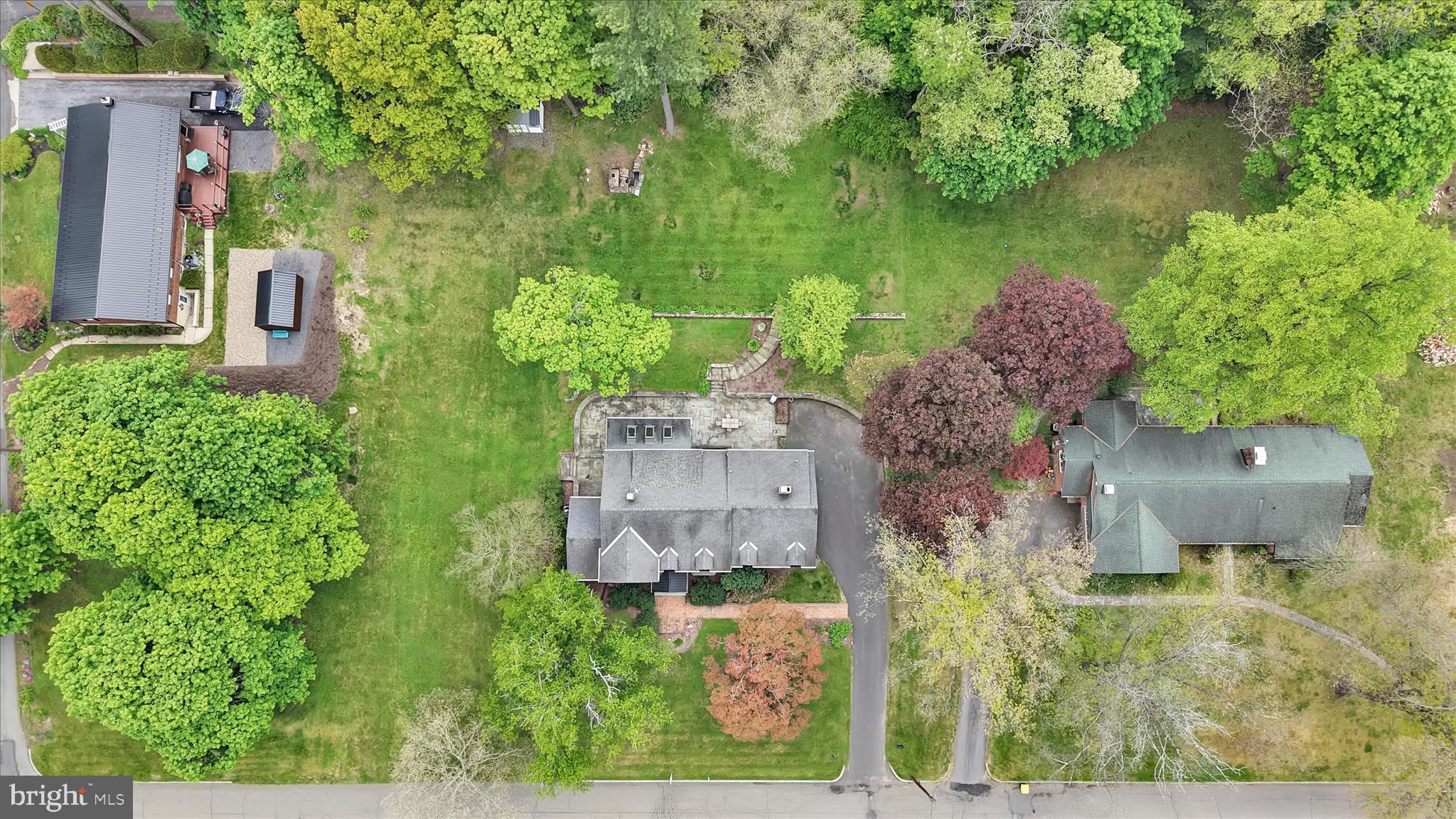 YORKVILLE - Residential