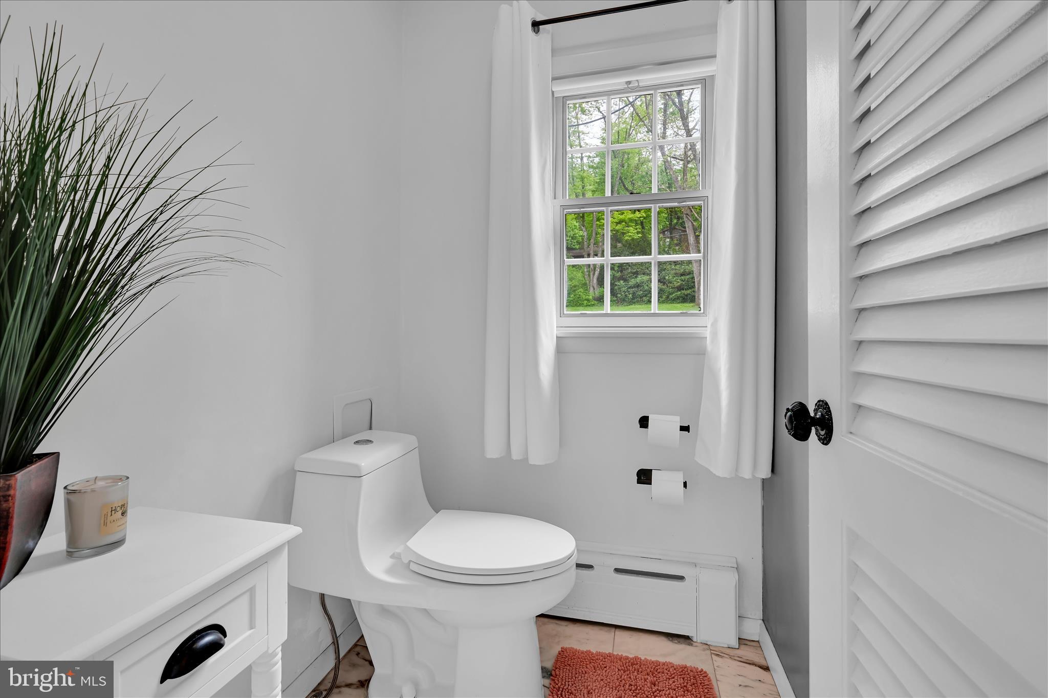 YORKVILLE - Residential