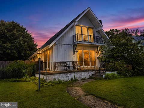 Photo of 620 Myrtle Avenue, MARYSVILLE, PA 17053 (MLS # PAPY2009602)