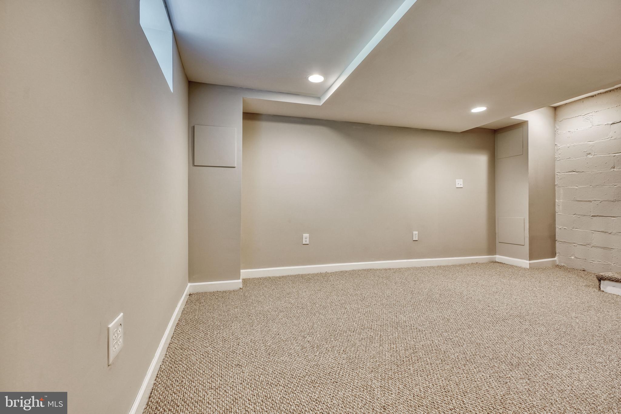 RIDGELEIGH - Residential Lease