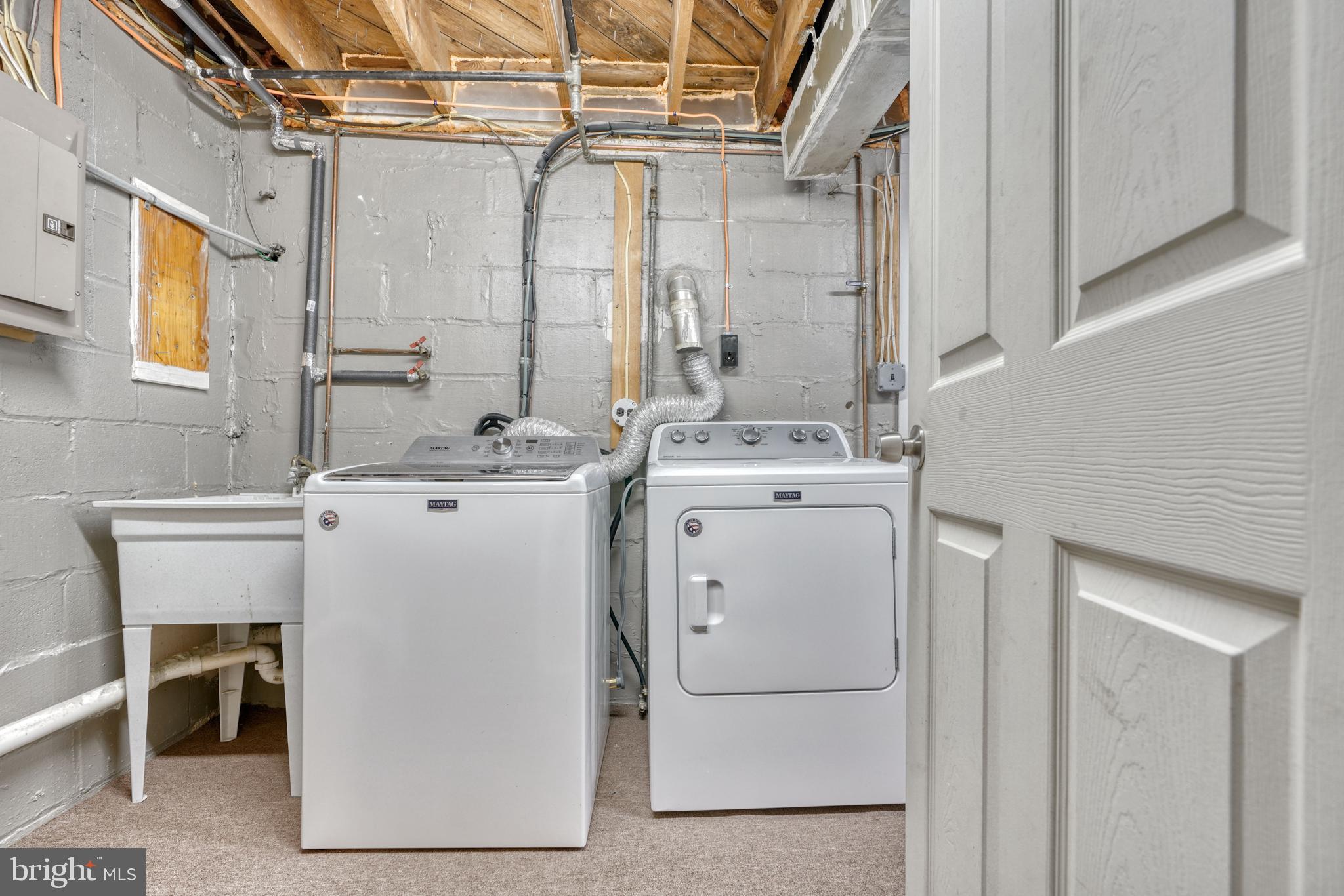 RIDGELEIGH - Residential Lease