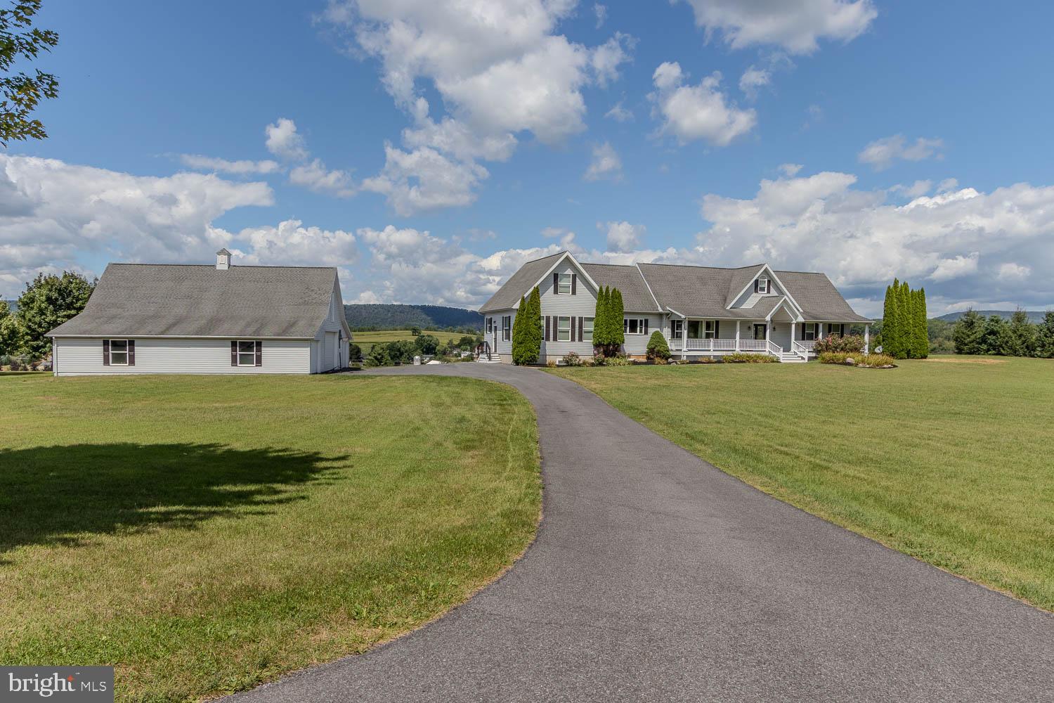 HIDDEN LAKES ESTATES - Residential