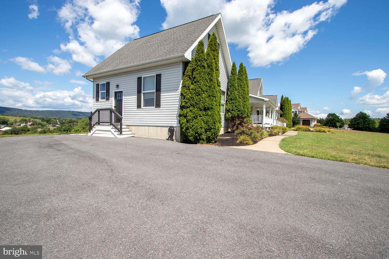 HIDDEN LAKES ESTATES - Residential