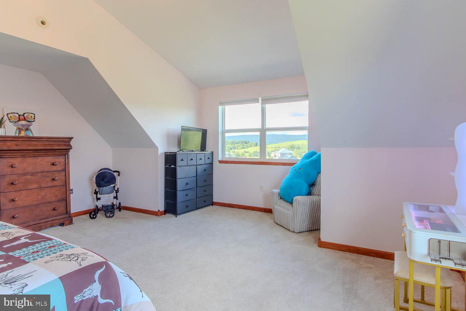 HIDDEN LAKES ESTATES - Residential