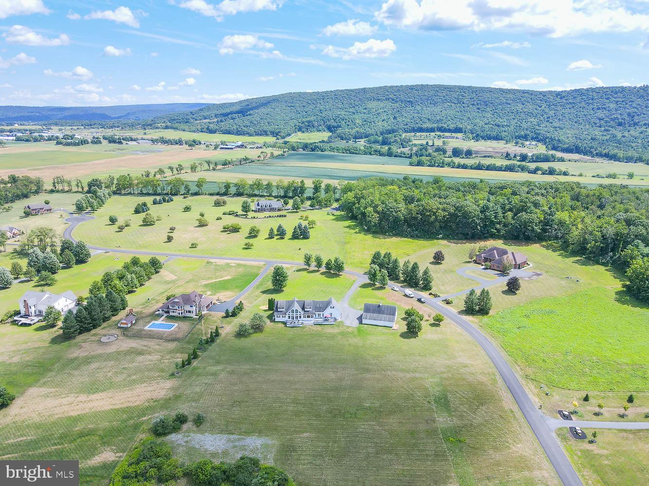 HIDDEN LAKES ESTATES - Residential