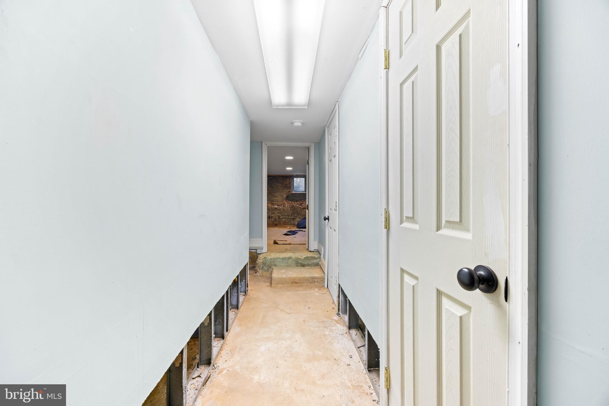 RIVERSIDE - Residential