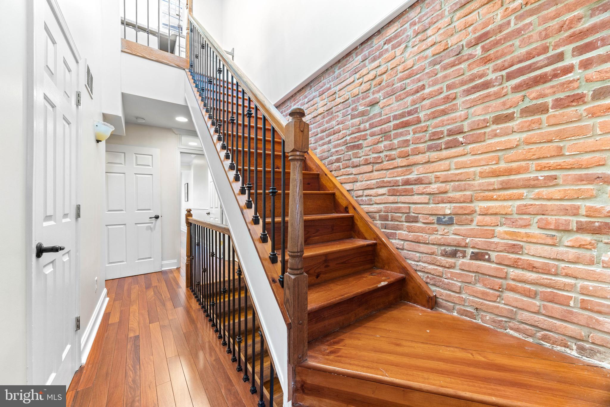 RIVERSIDE - Residential