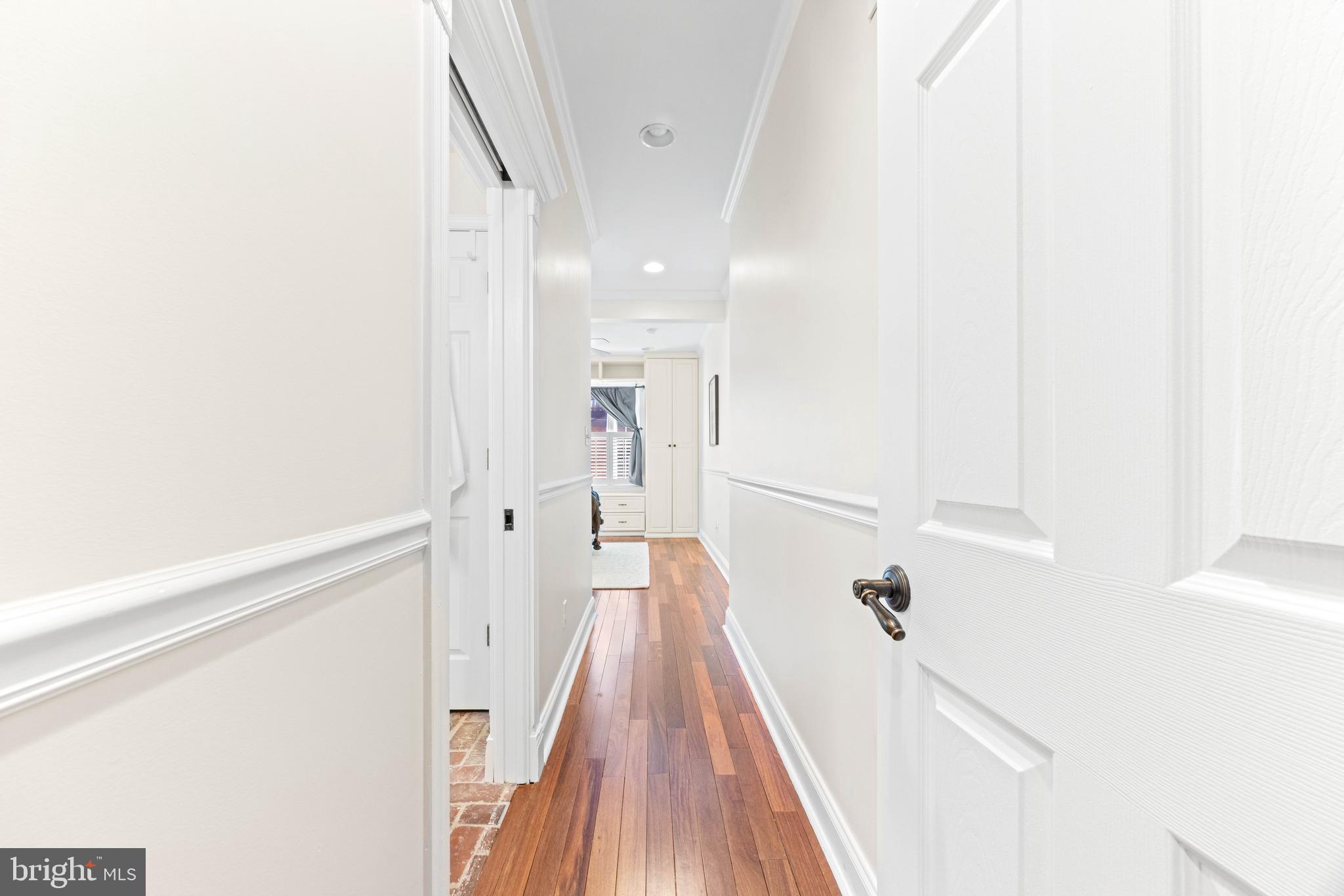 RIVERSIDE - Residential